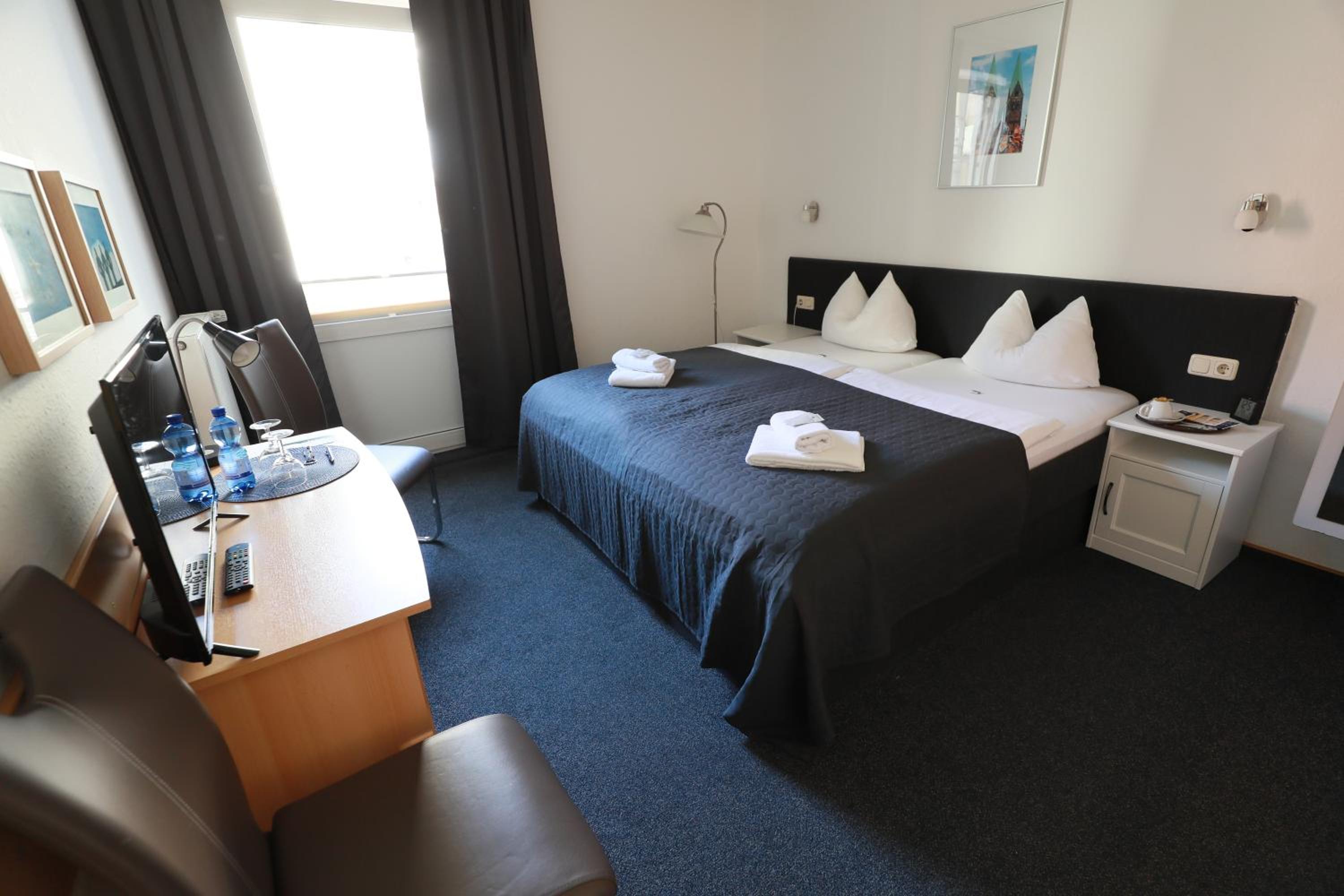 Double Room - Photo 2