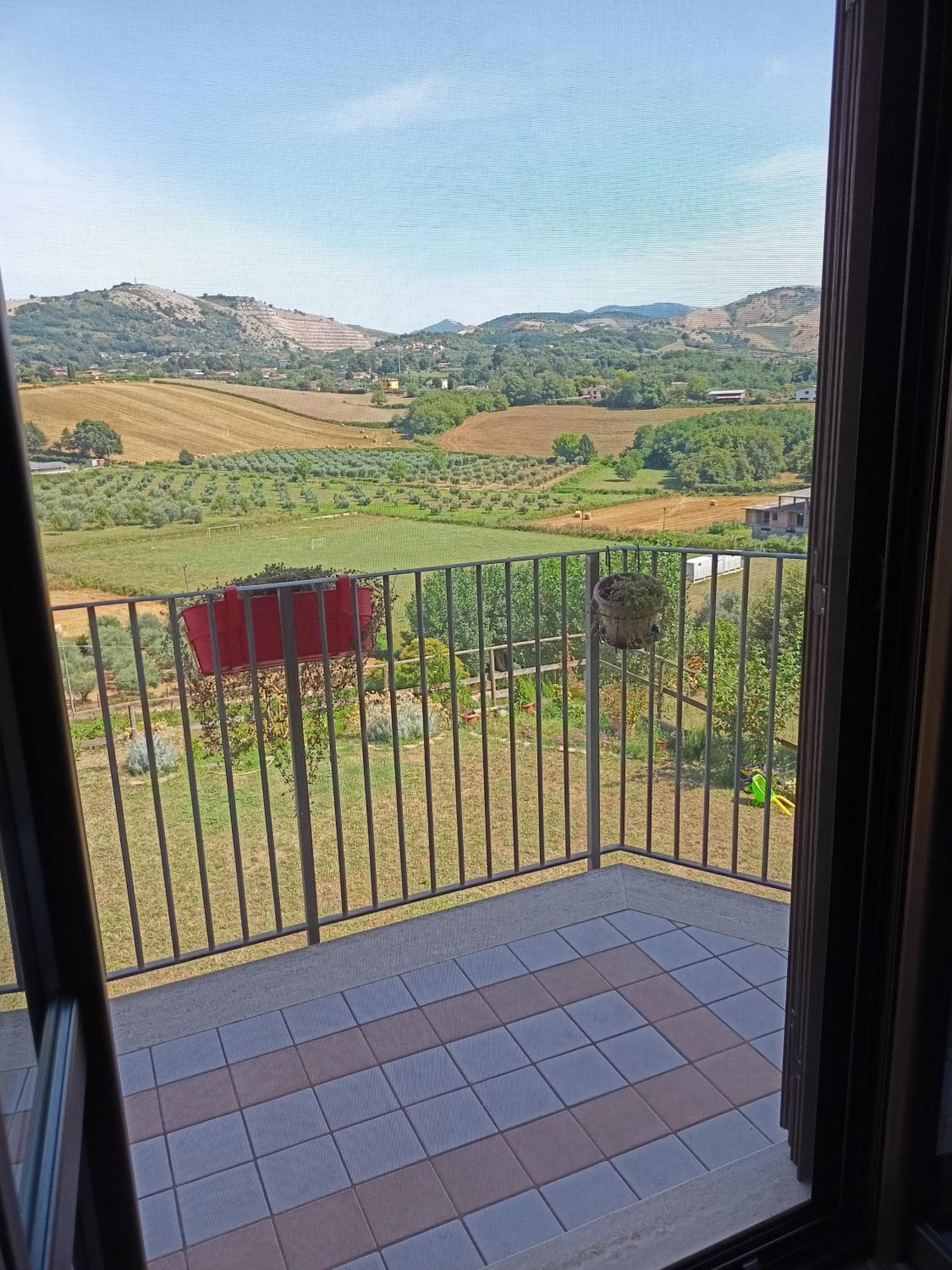 Triple Room with Balcony - Photo 17
