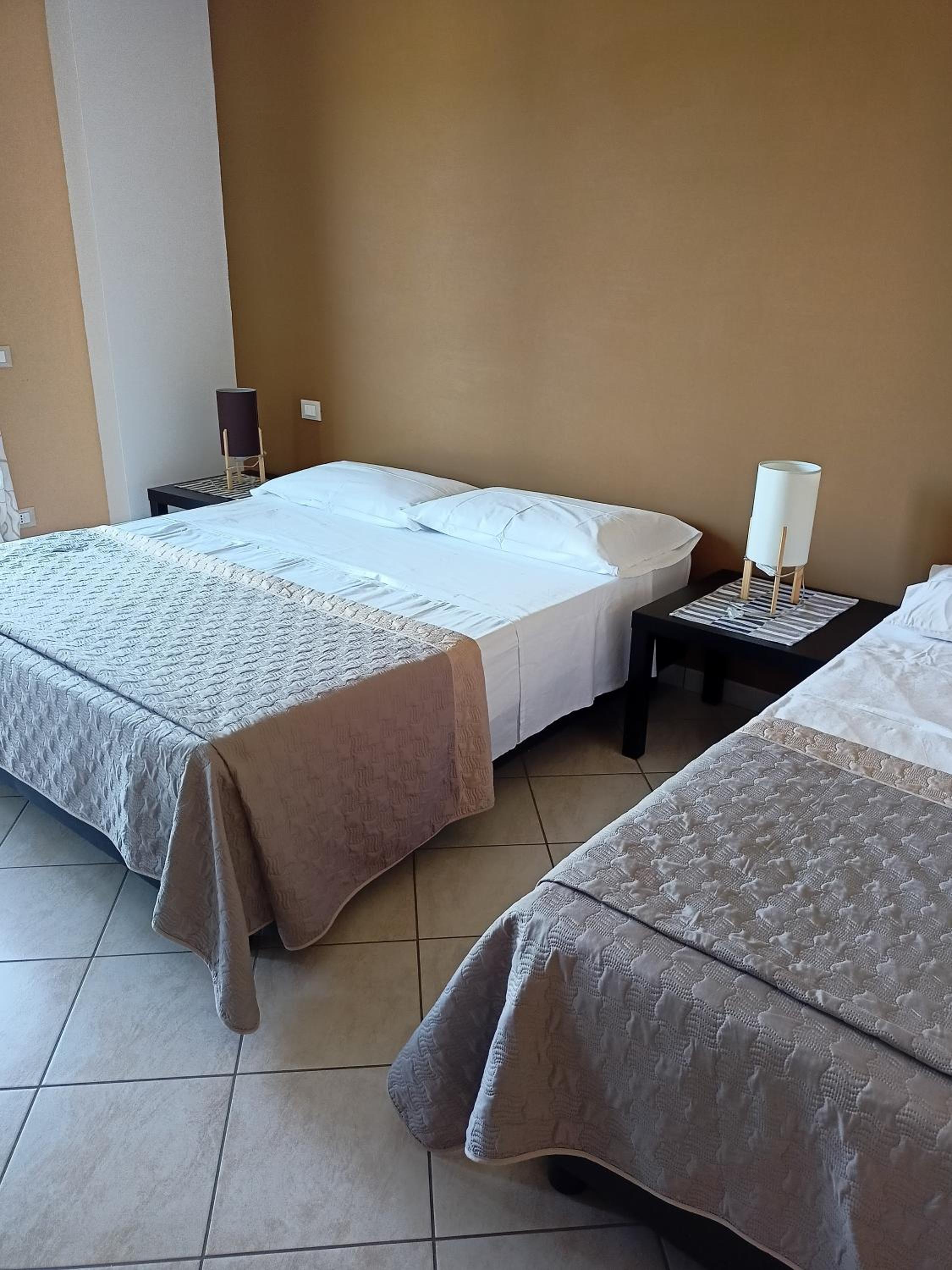 Triple Room with Balcony - Photo 1