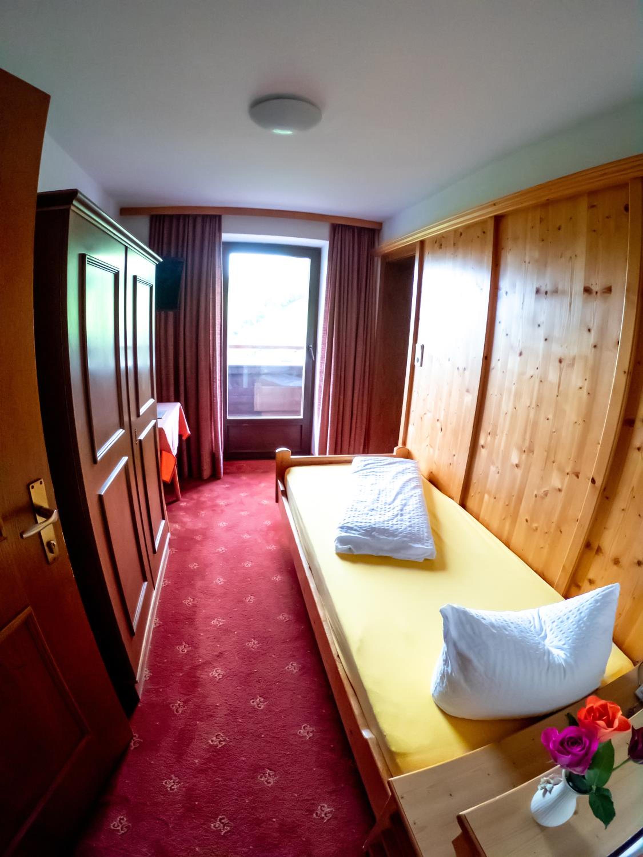 Single Room photo 1