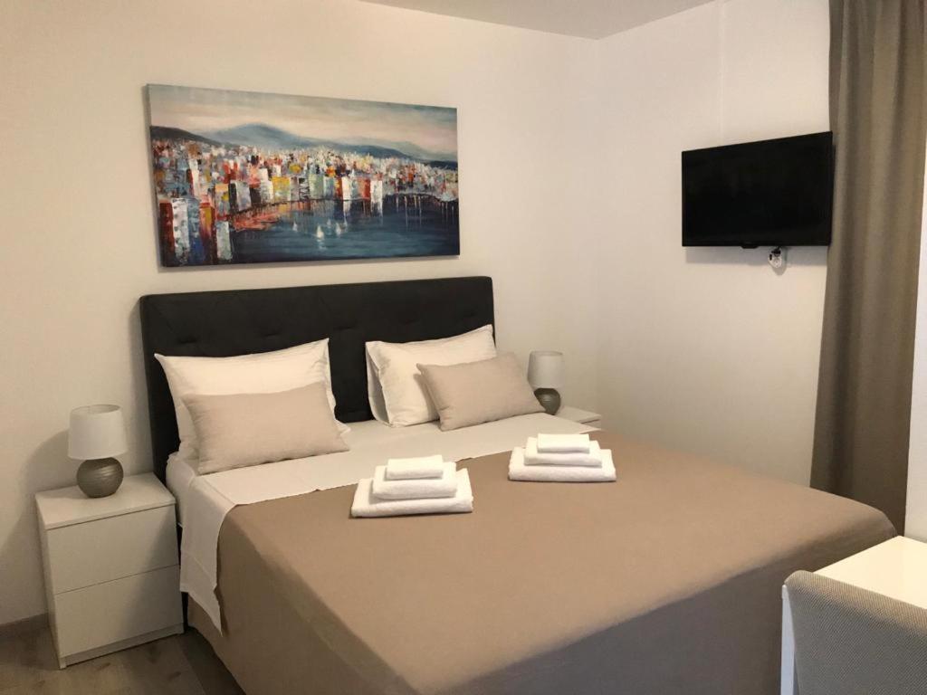 Deluxe Double Room - Photo 7
