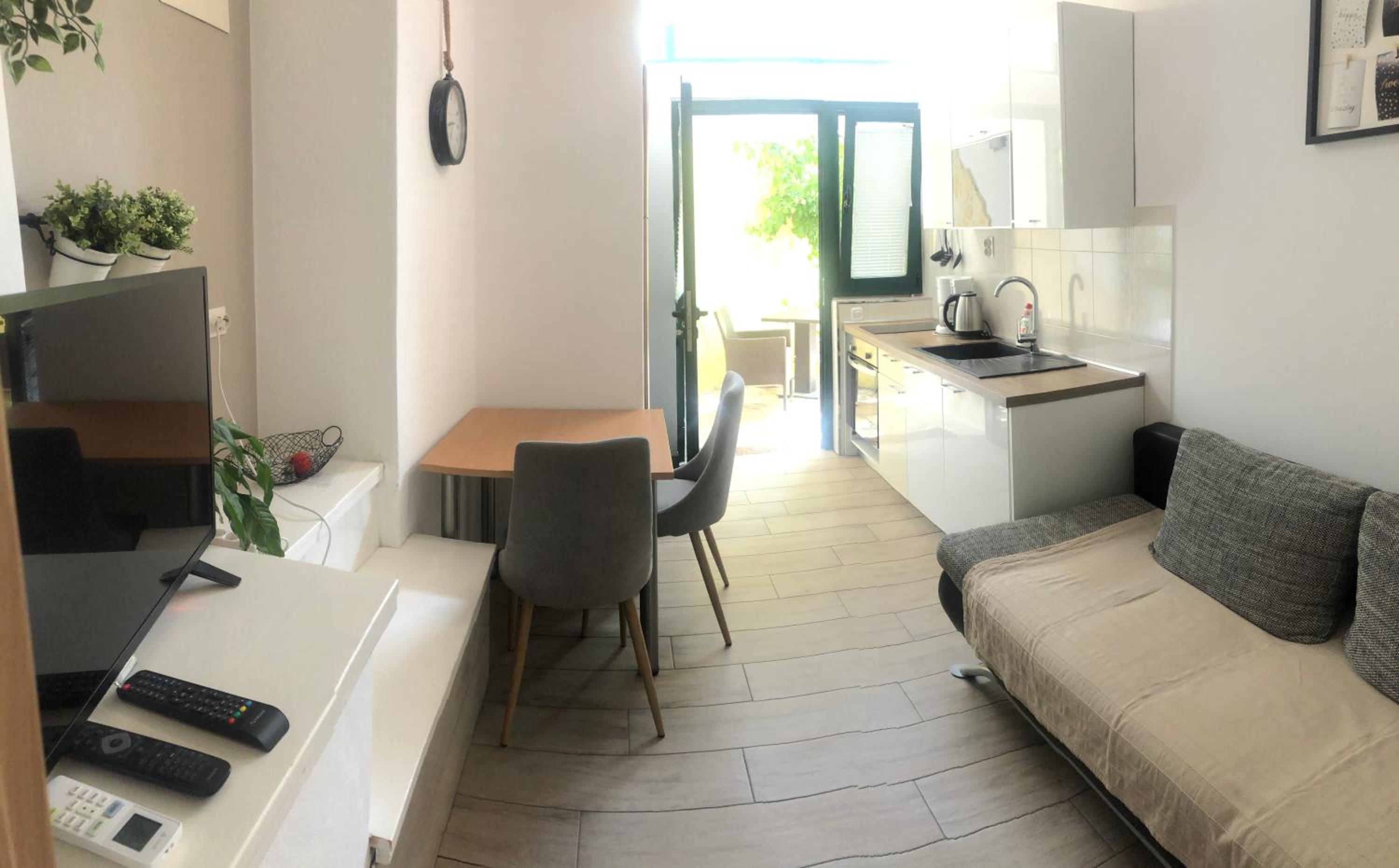 One-Bedroom Apartment with Garden View