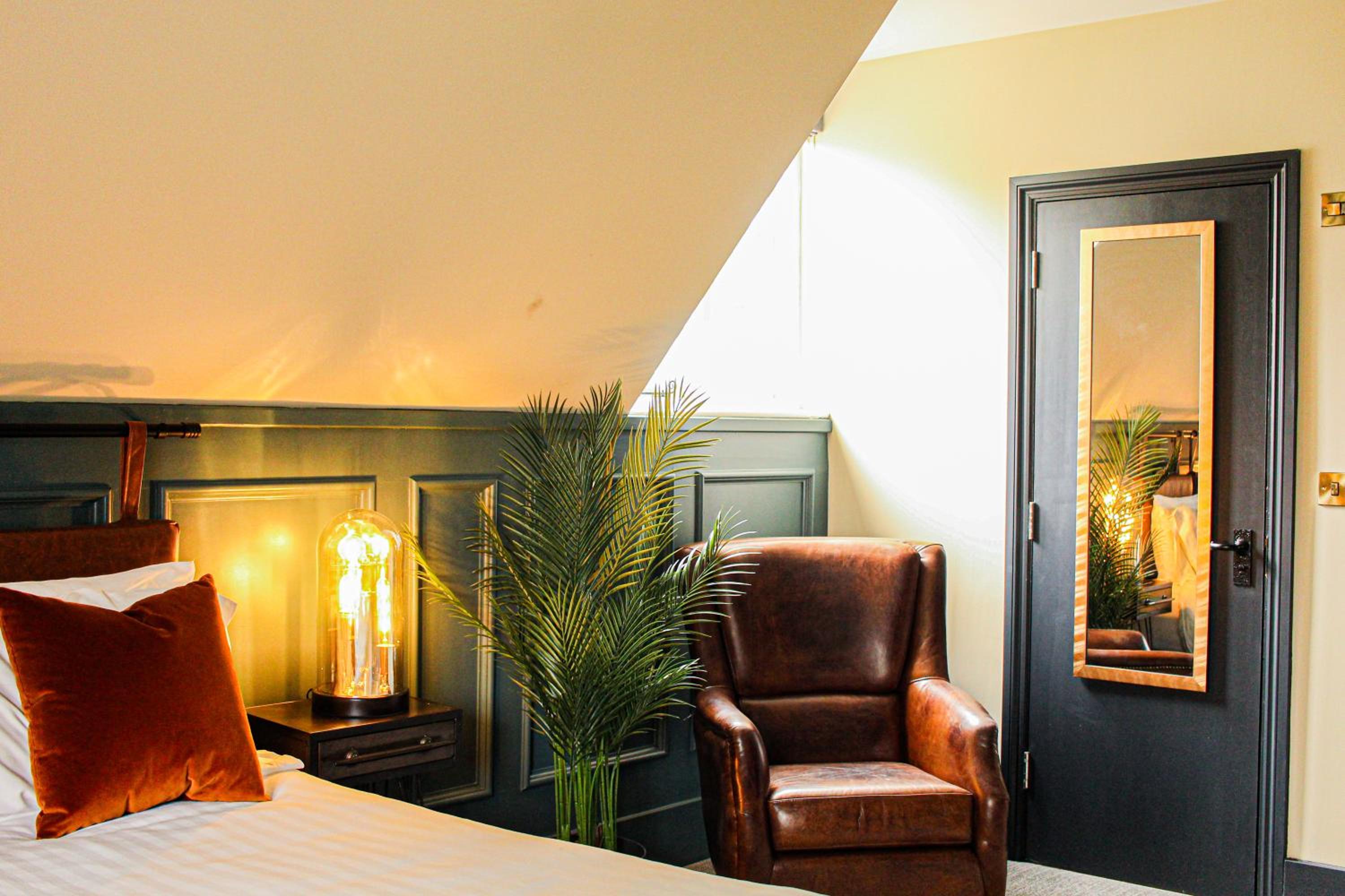 Classic Room - Photo 8