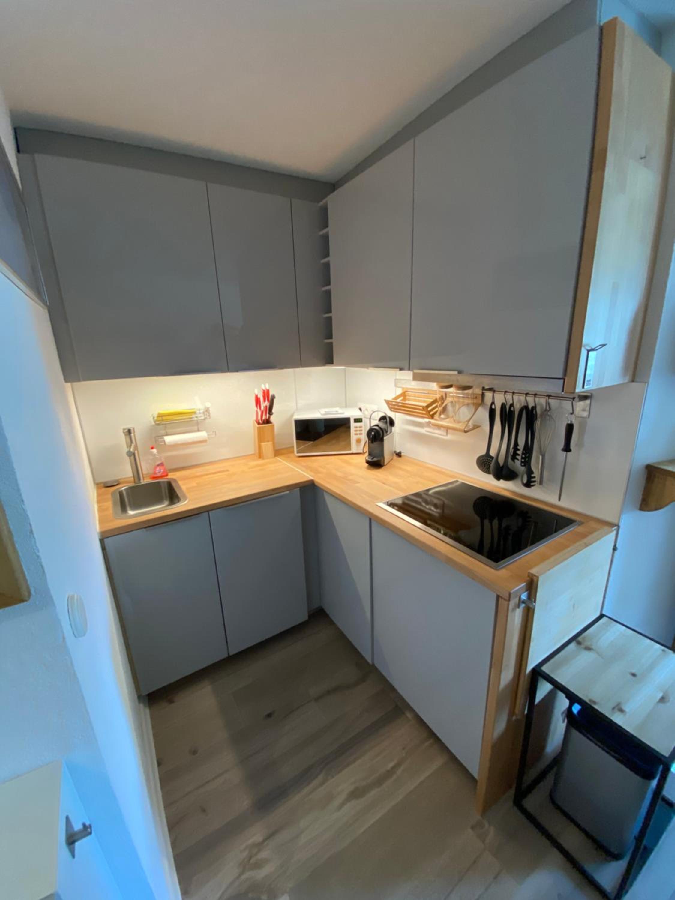 One-Bedroom Apartment - Photo 28