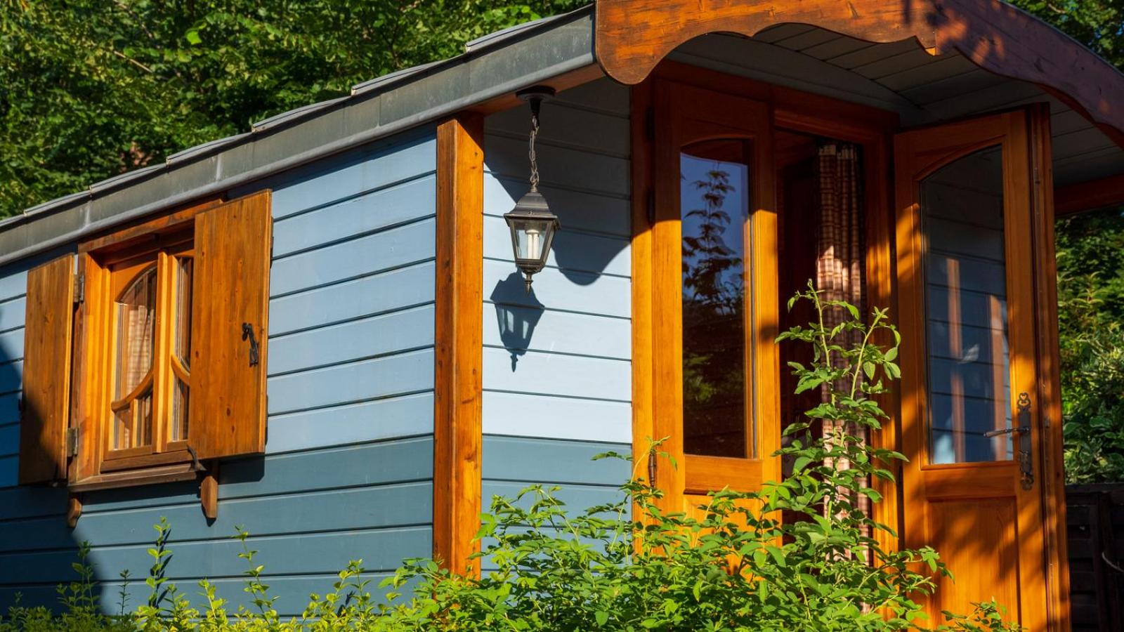Wooden Caravan photo 2