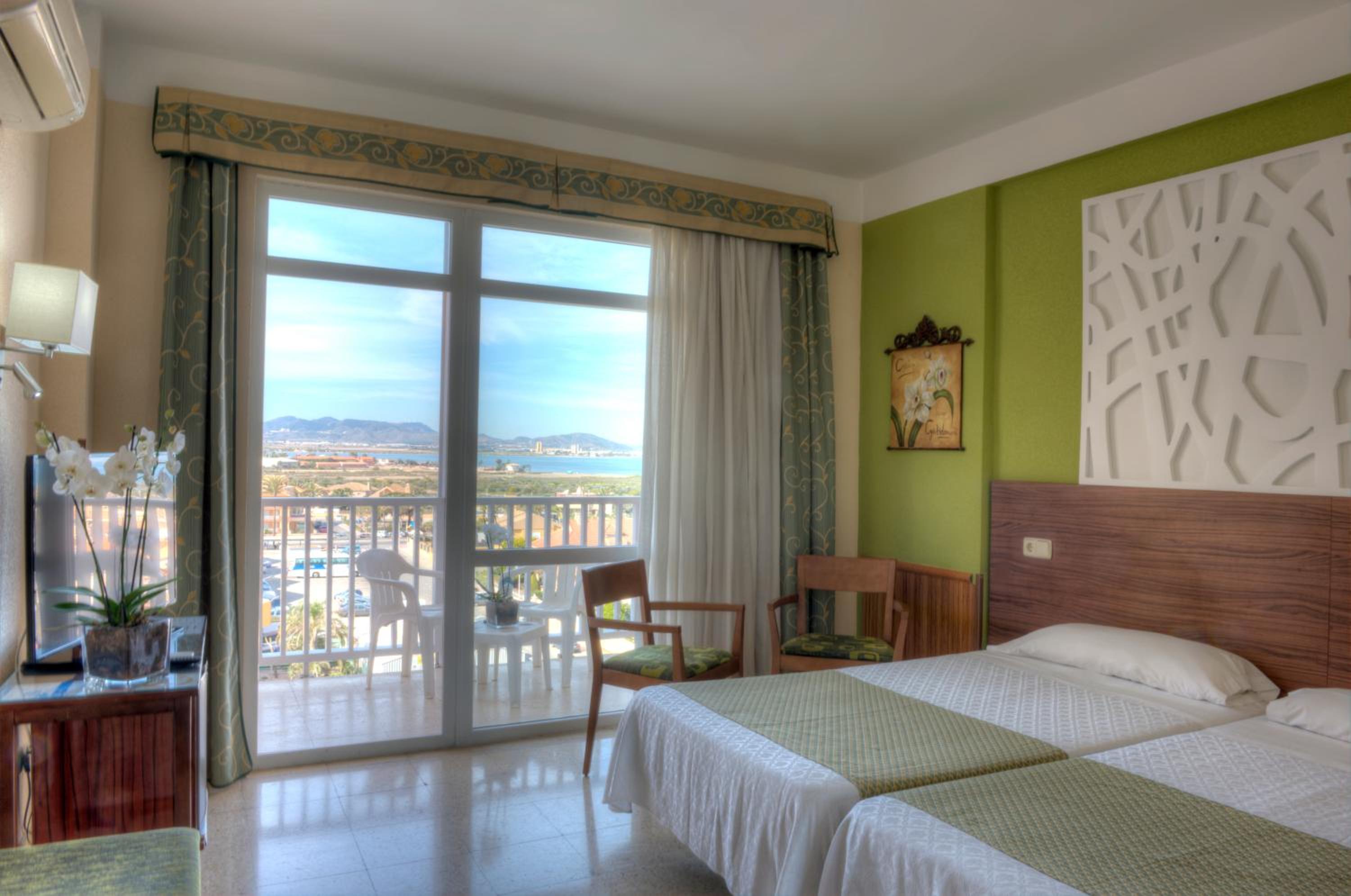 Double or Twin Room - Photo 2
