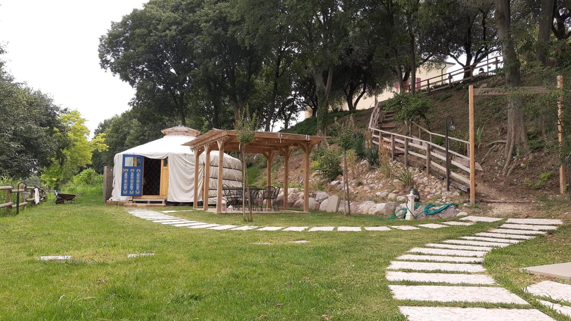 Tent - Photo 2