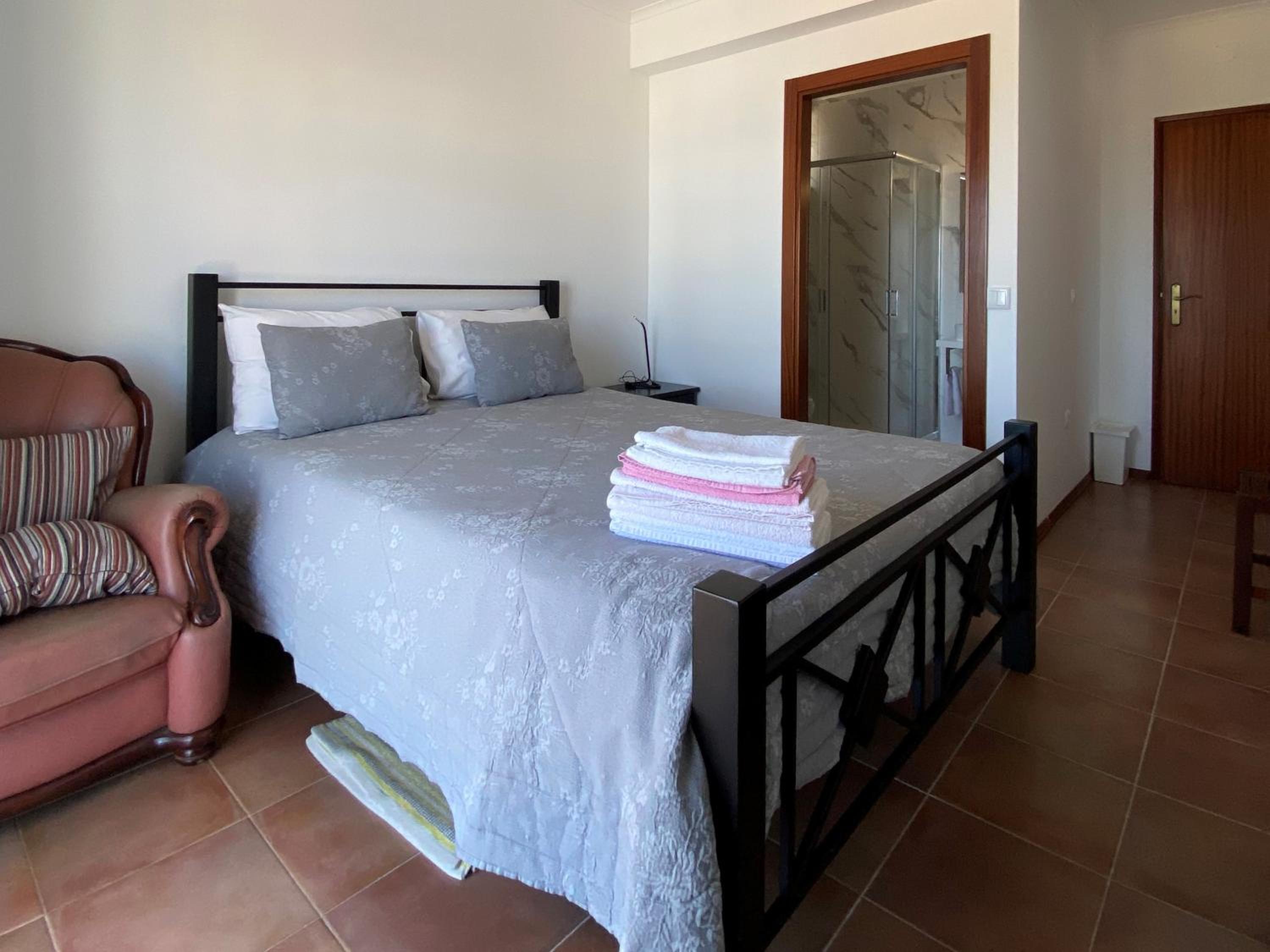 Superior Suite with Sea View - Photo 3