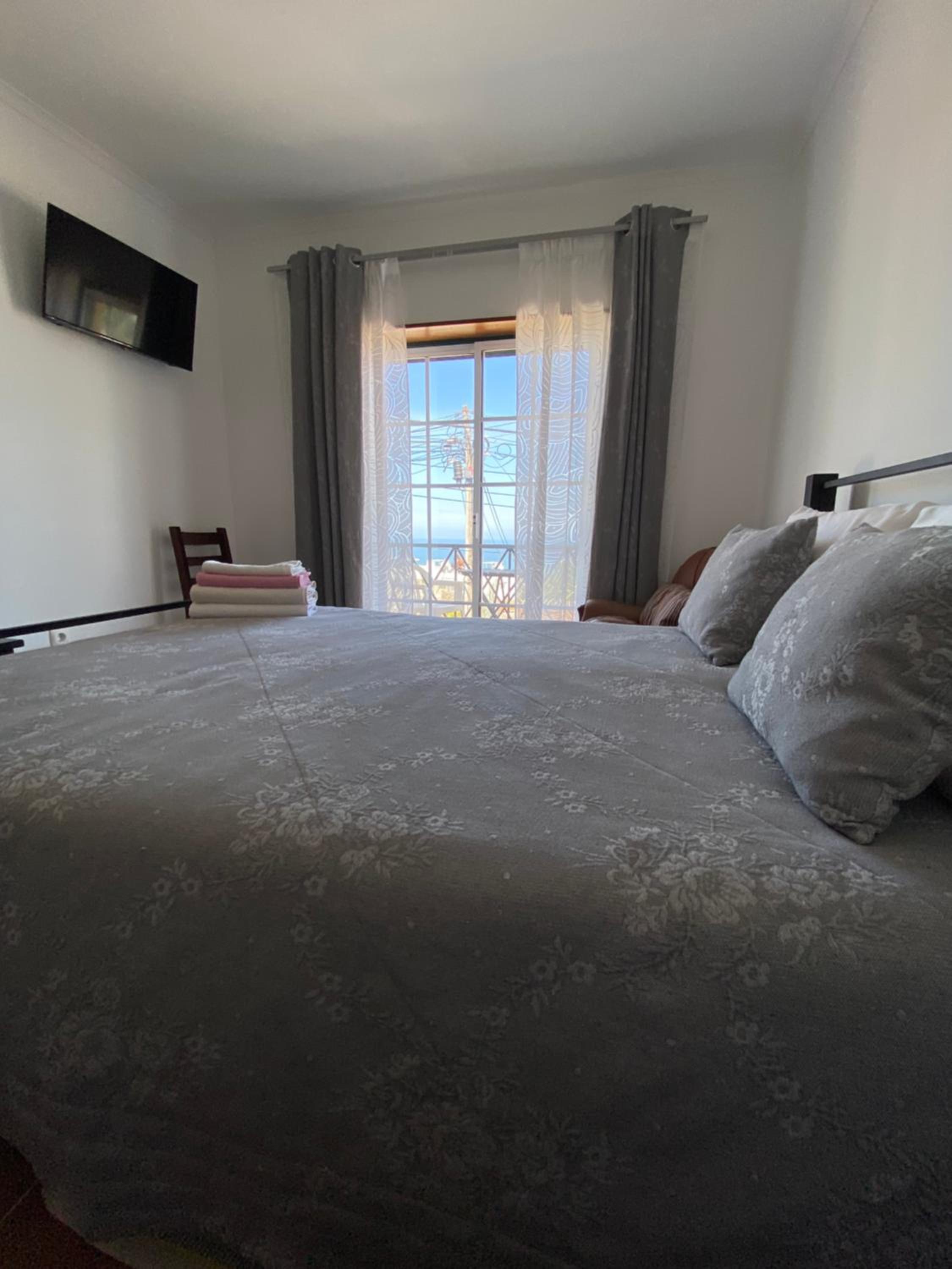 Double Room with Balcony and Sea View - Photo 3