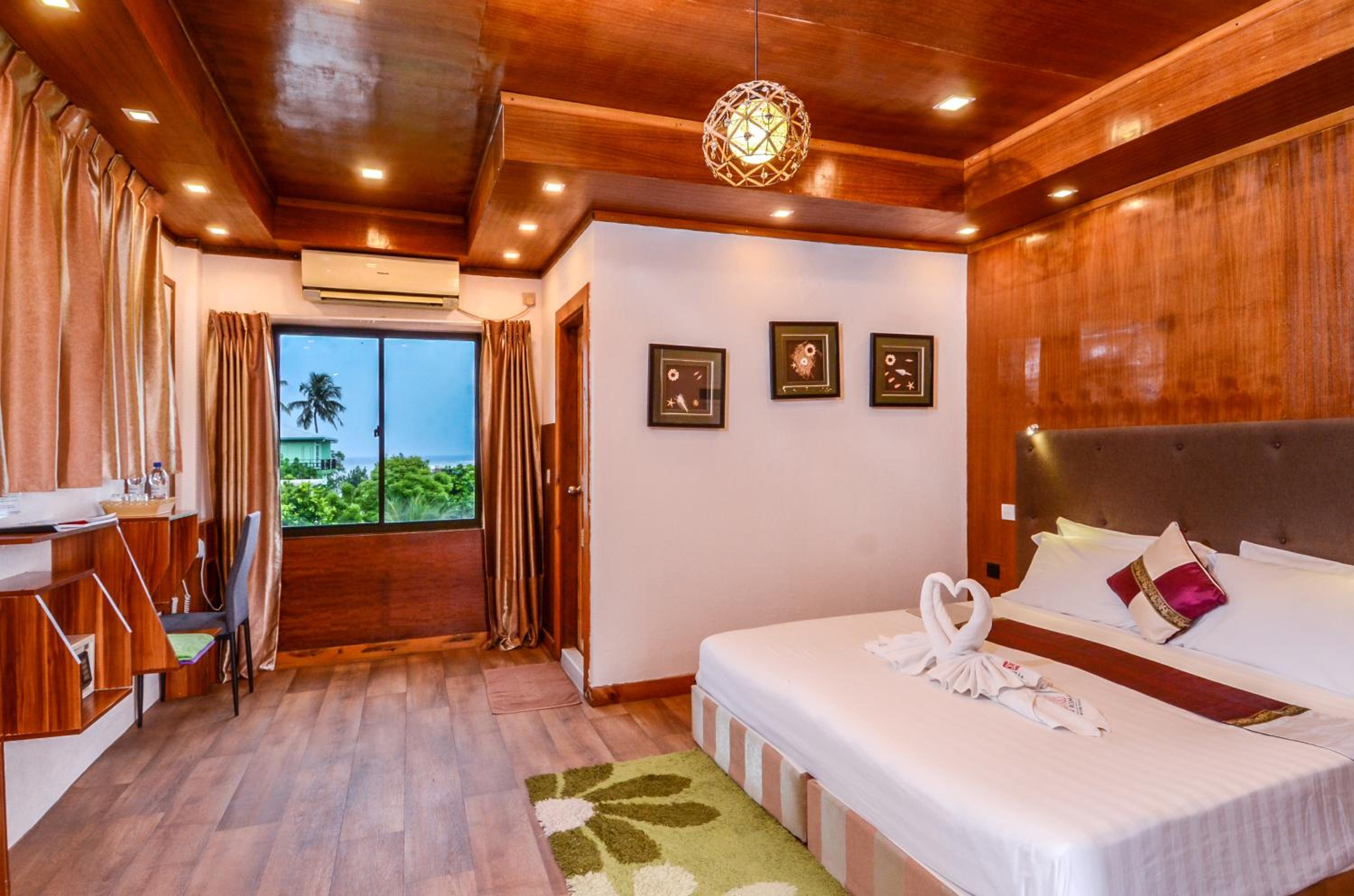 Deluxe Double Room with Ocean View