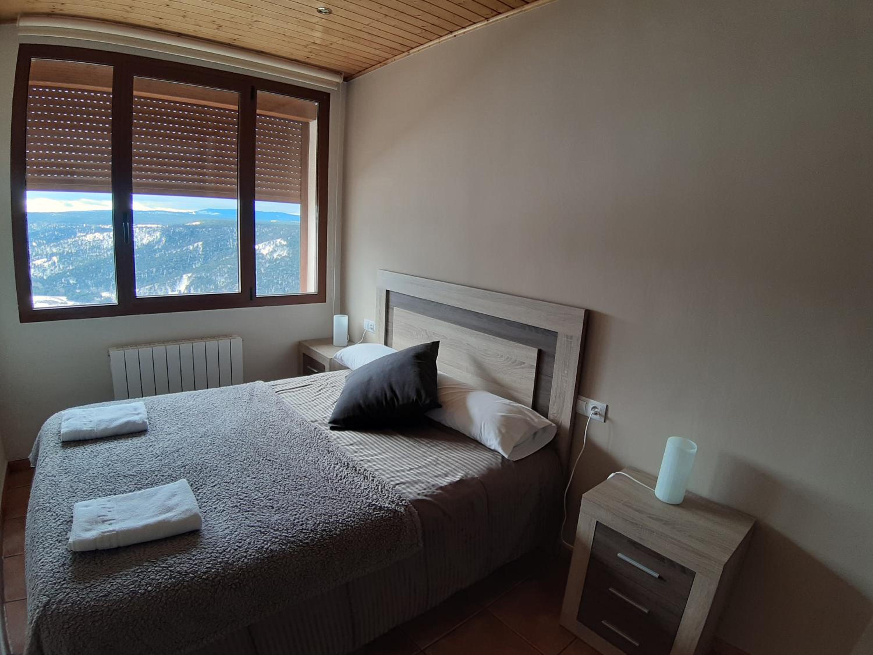 Apartment with Mountain View - Photo 1