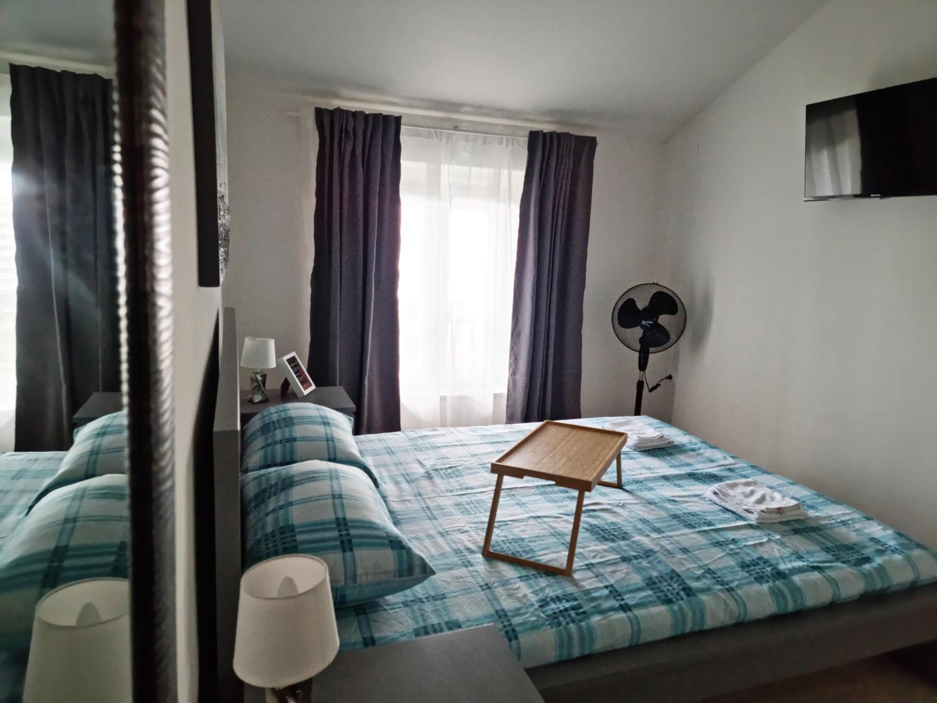 One-Bedroom Apartment - Photo 13