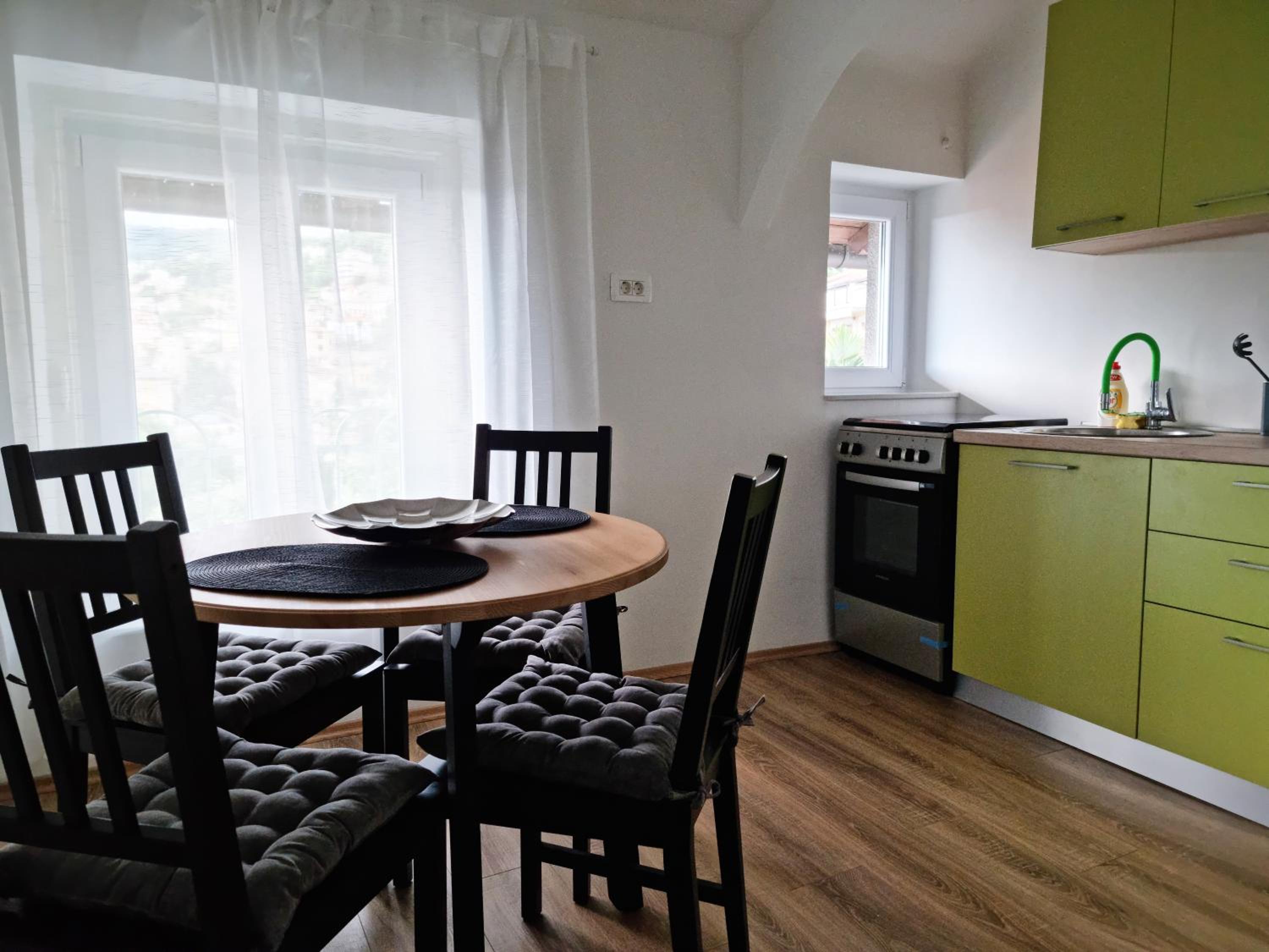 One-Bedroom Apartment - Photo 16