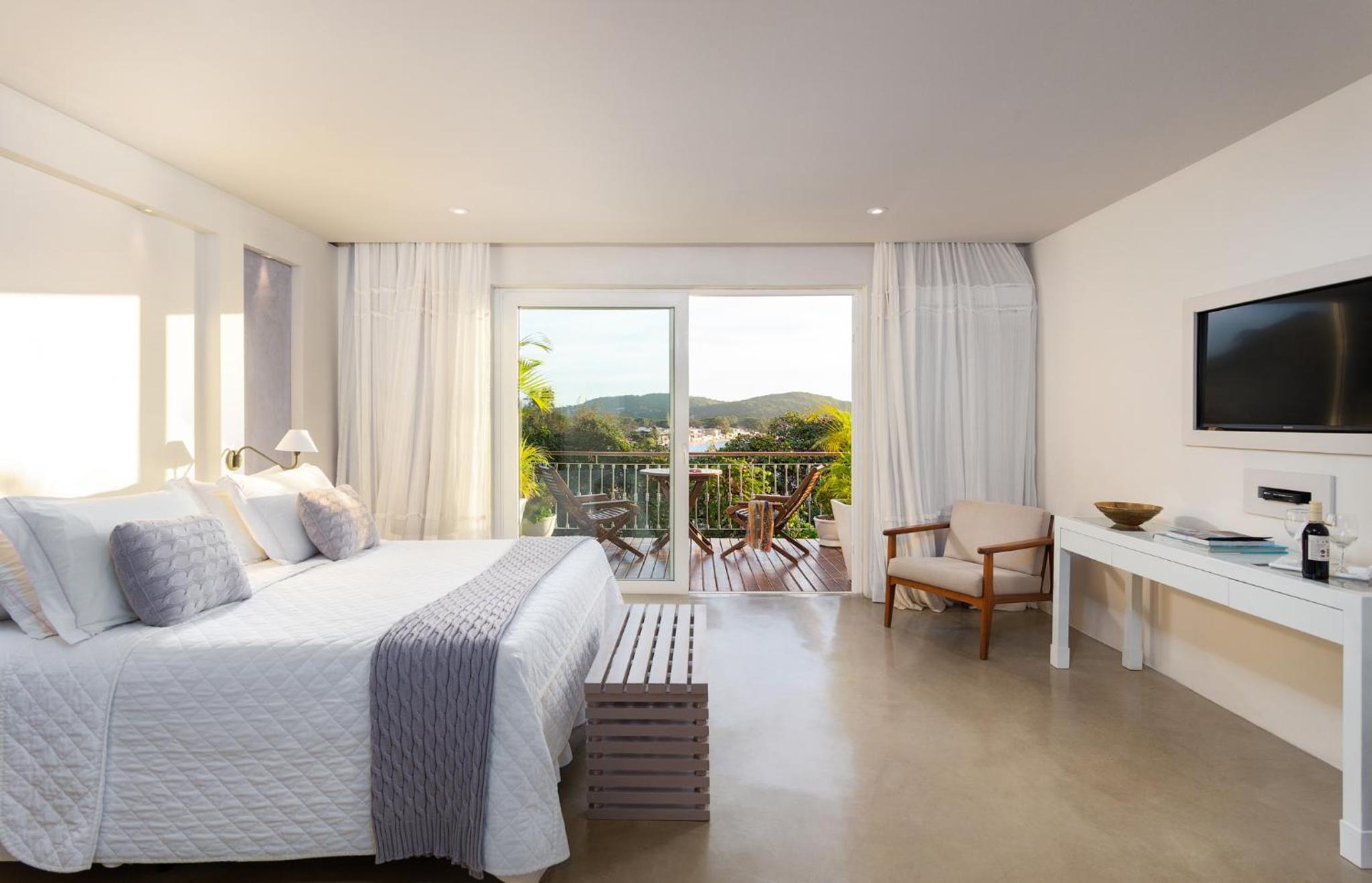 Deluxe Double Room with Sea View - Photo 7