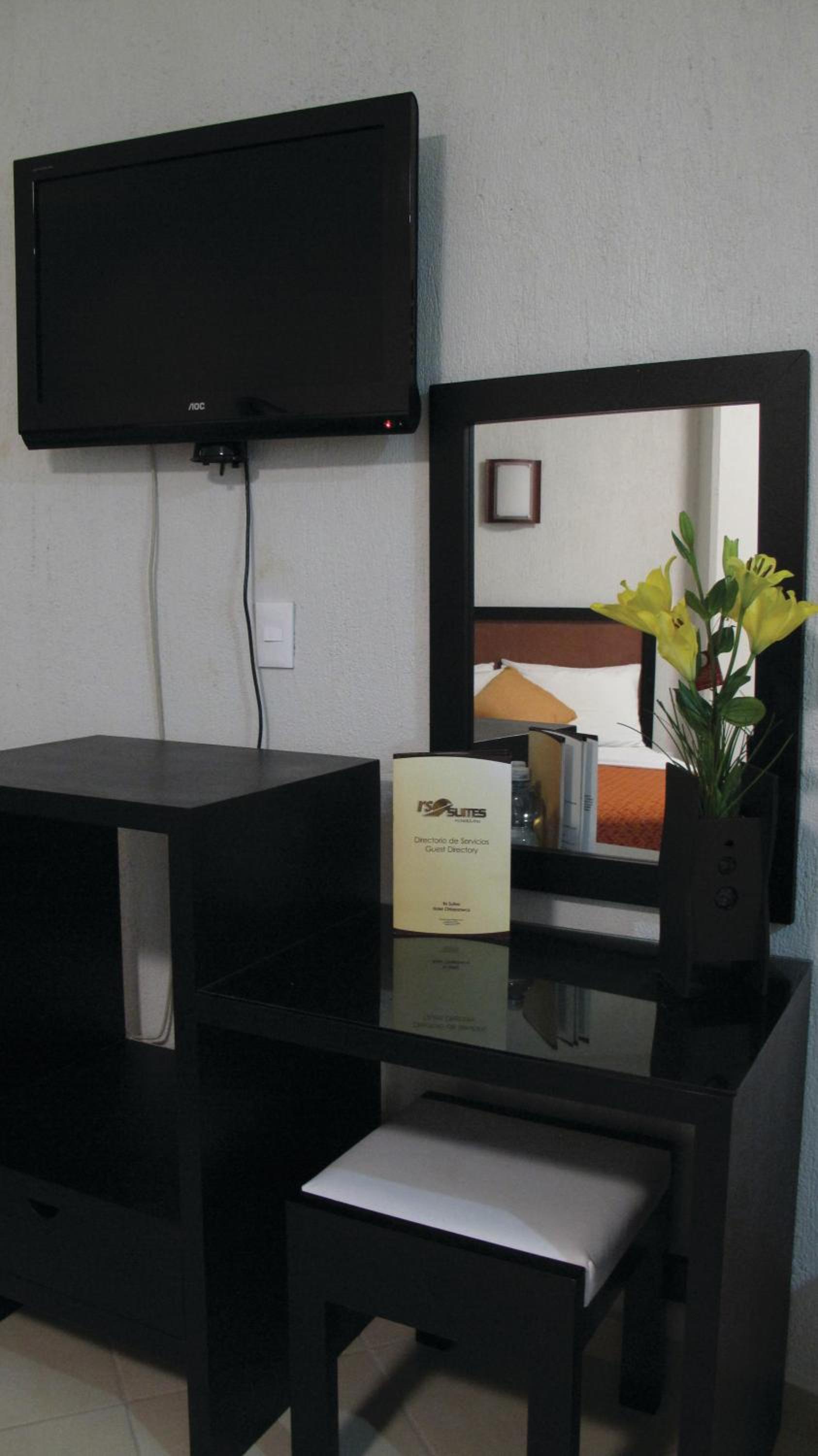 King Suite - Photo 2