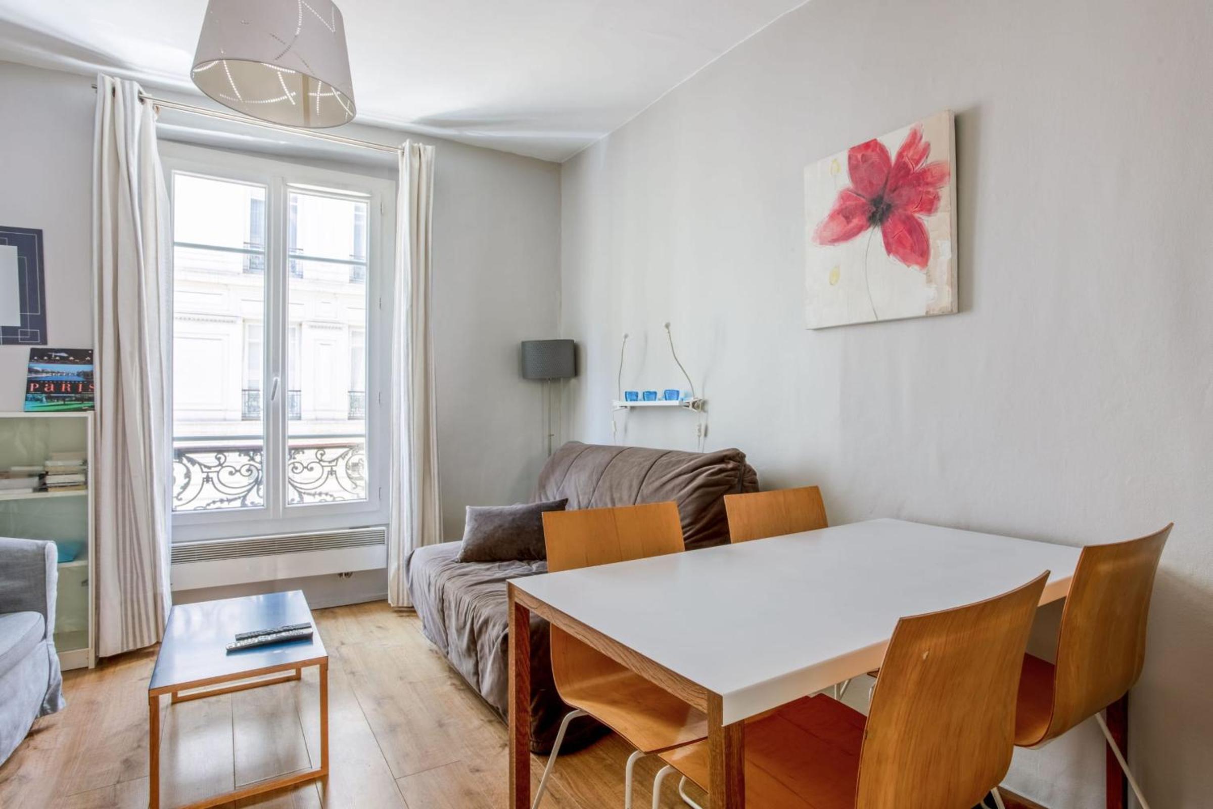 Apartment photo 1