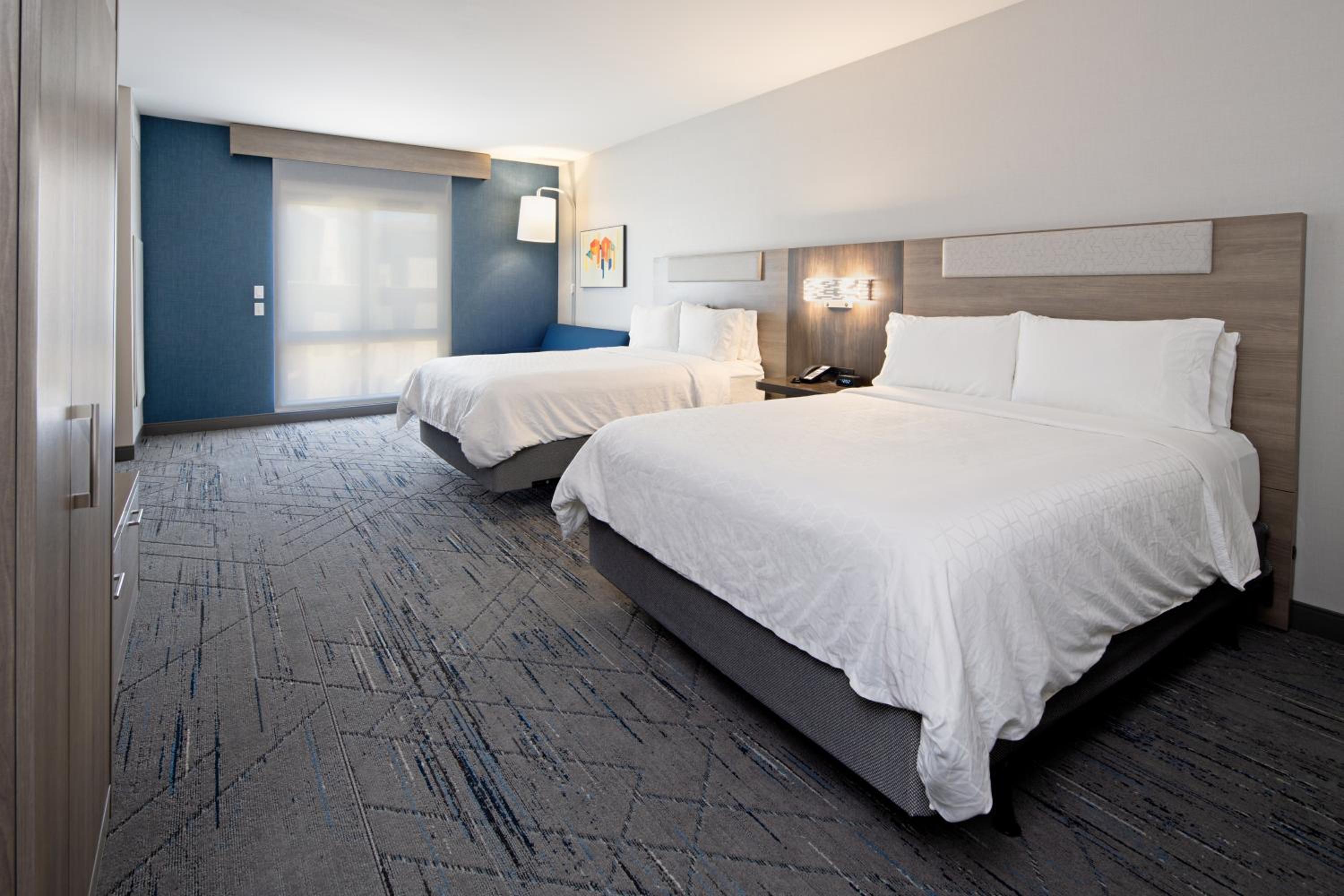 Standard Queen Room with Two Queen Beds - Photo 1