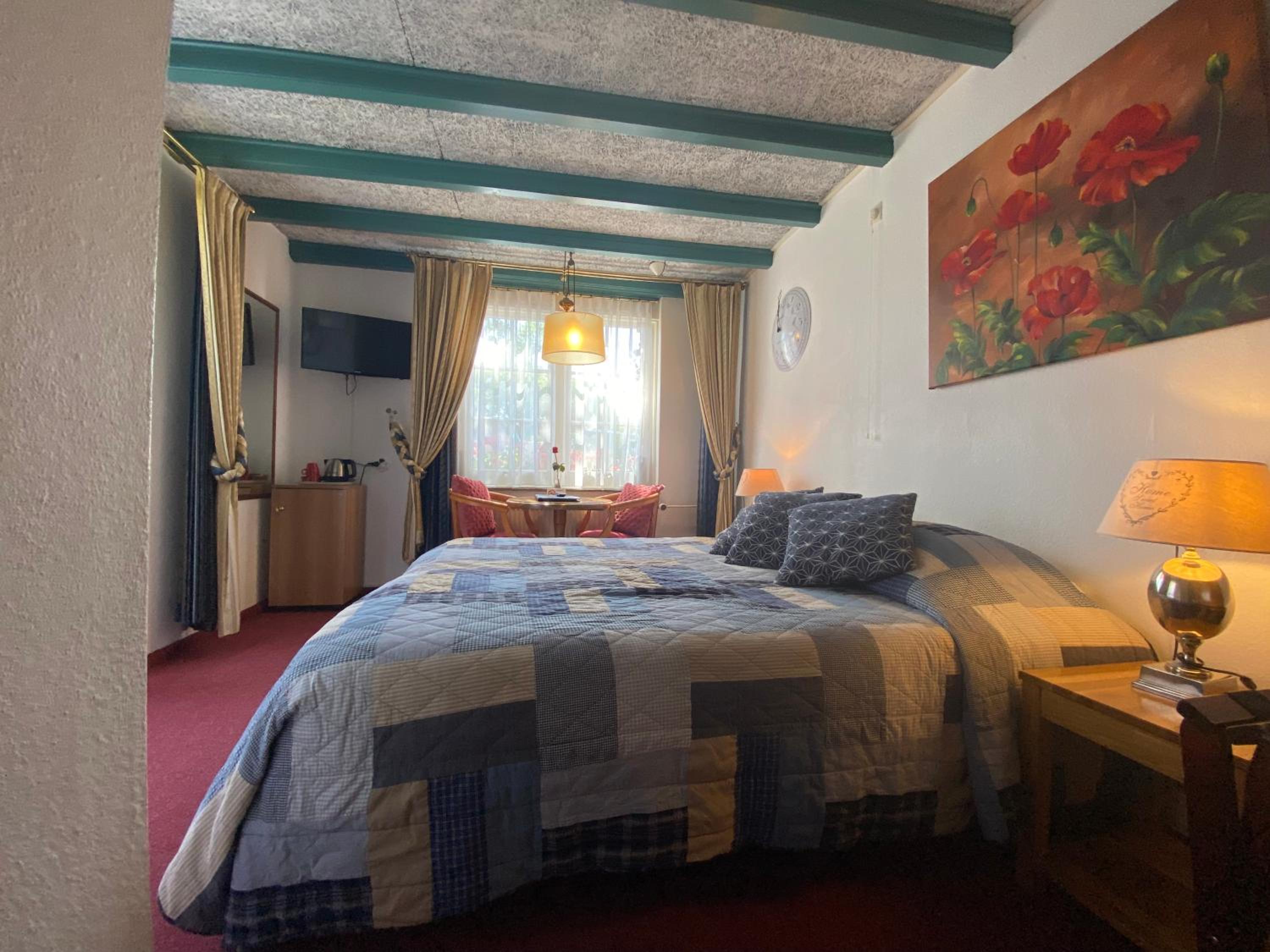 Double Room with Shower photo 2