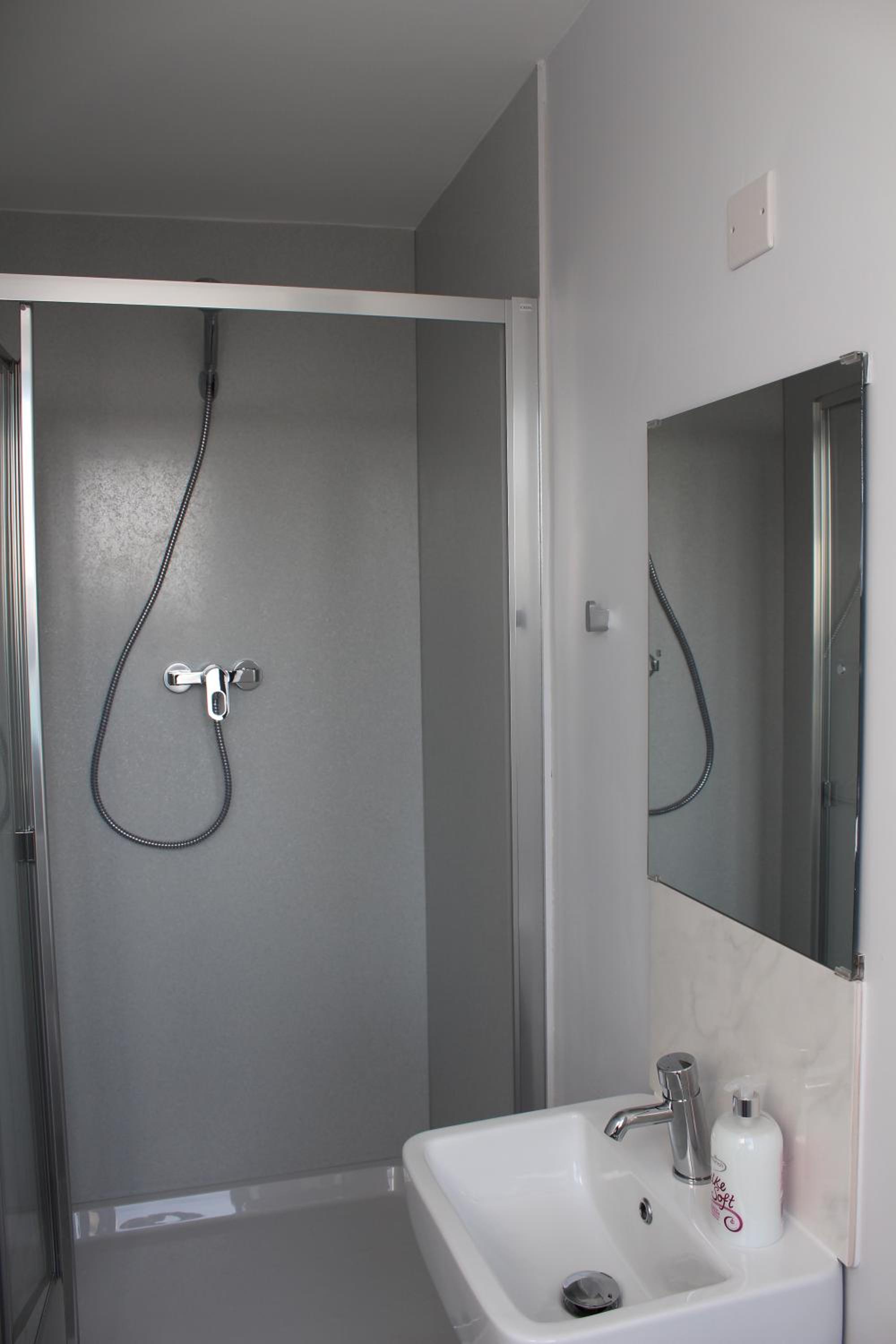 King Room with Air Conditioning photo 3