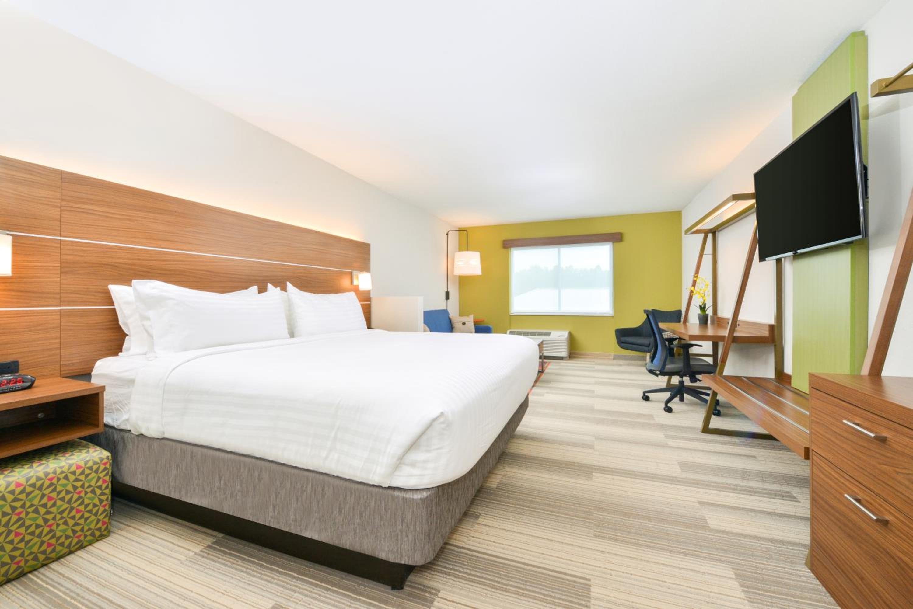 Suite with Two Beds - Non-Smoking photo 1