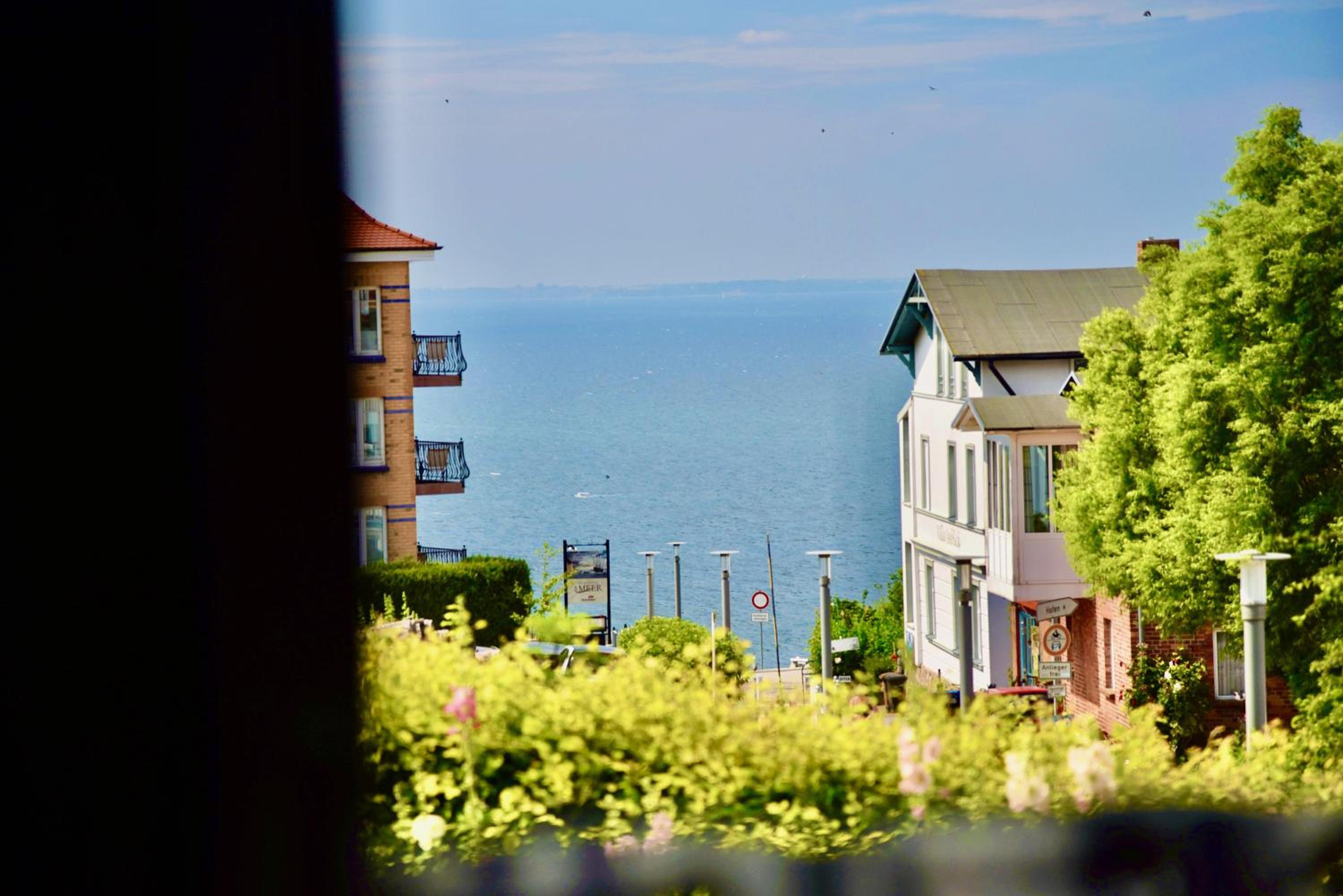 Apartment with Sea View photo 2