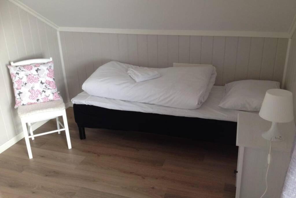 Four-Bedroom House - Photo 11