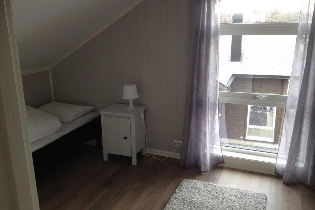 Four-Bedroom House - Photo 20
