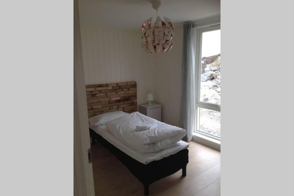 Four-Bedroom House - Photo 23