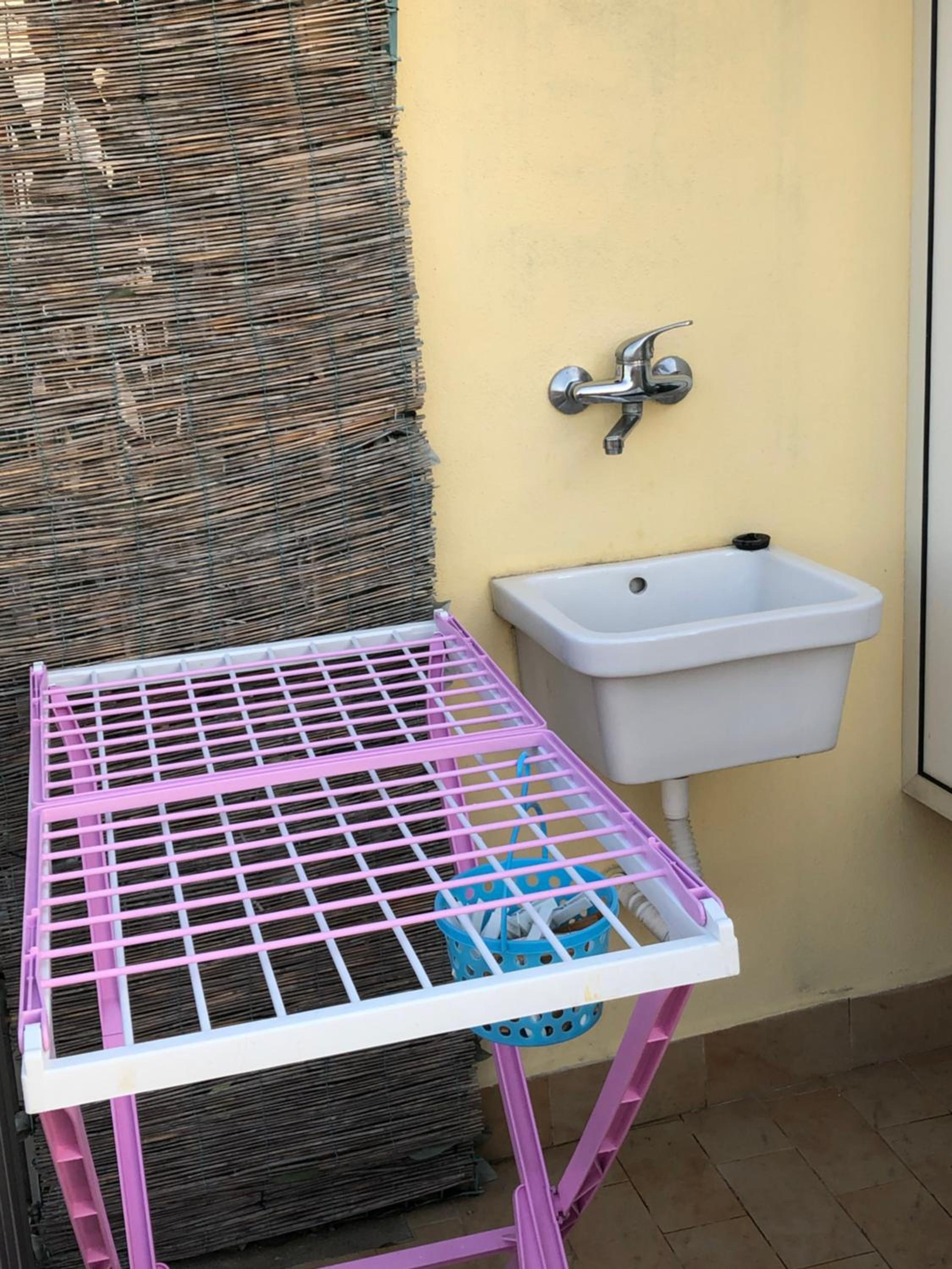 Two-Bedroom House - Photo 1