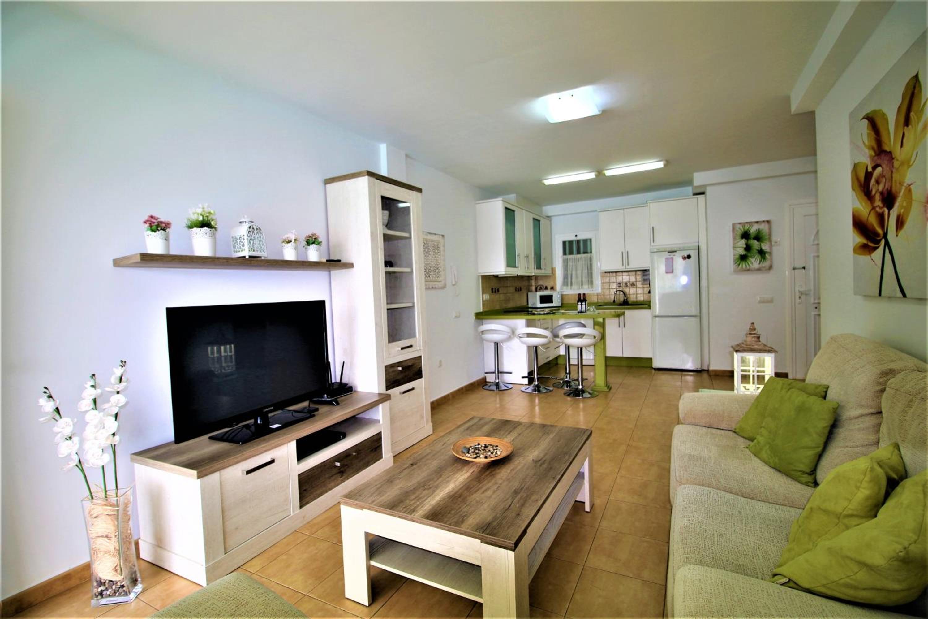 One-Bedroom Apartment photo 3
