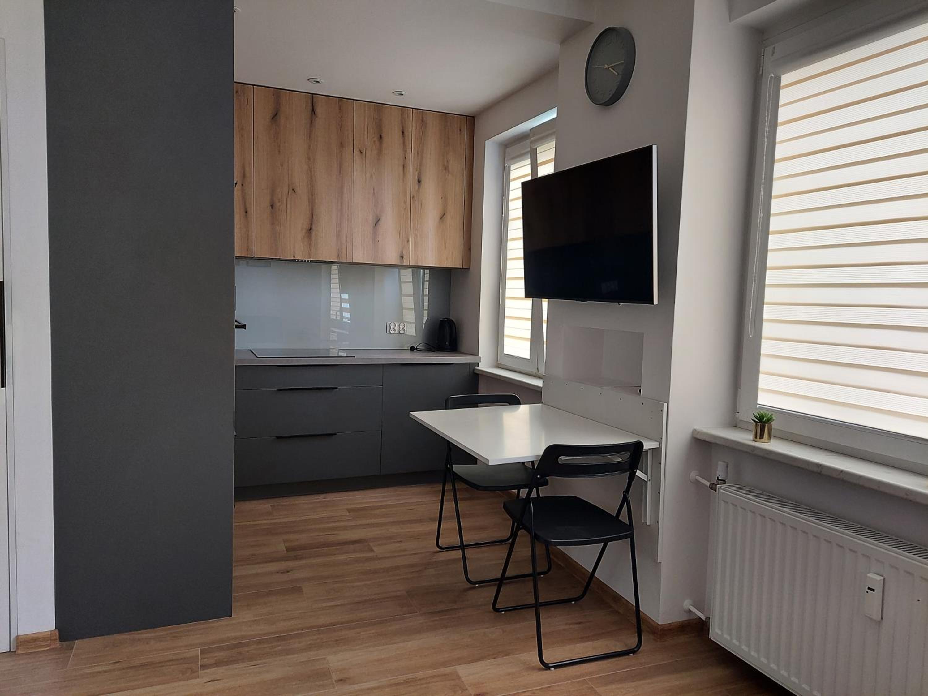 One-Bedroom Apartment - Photo 5