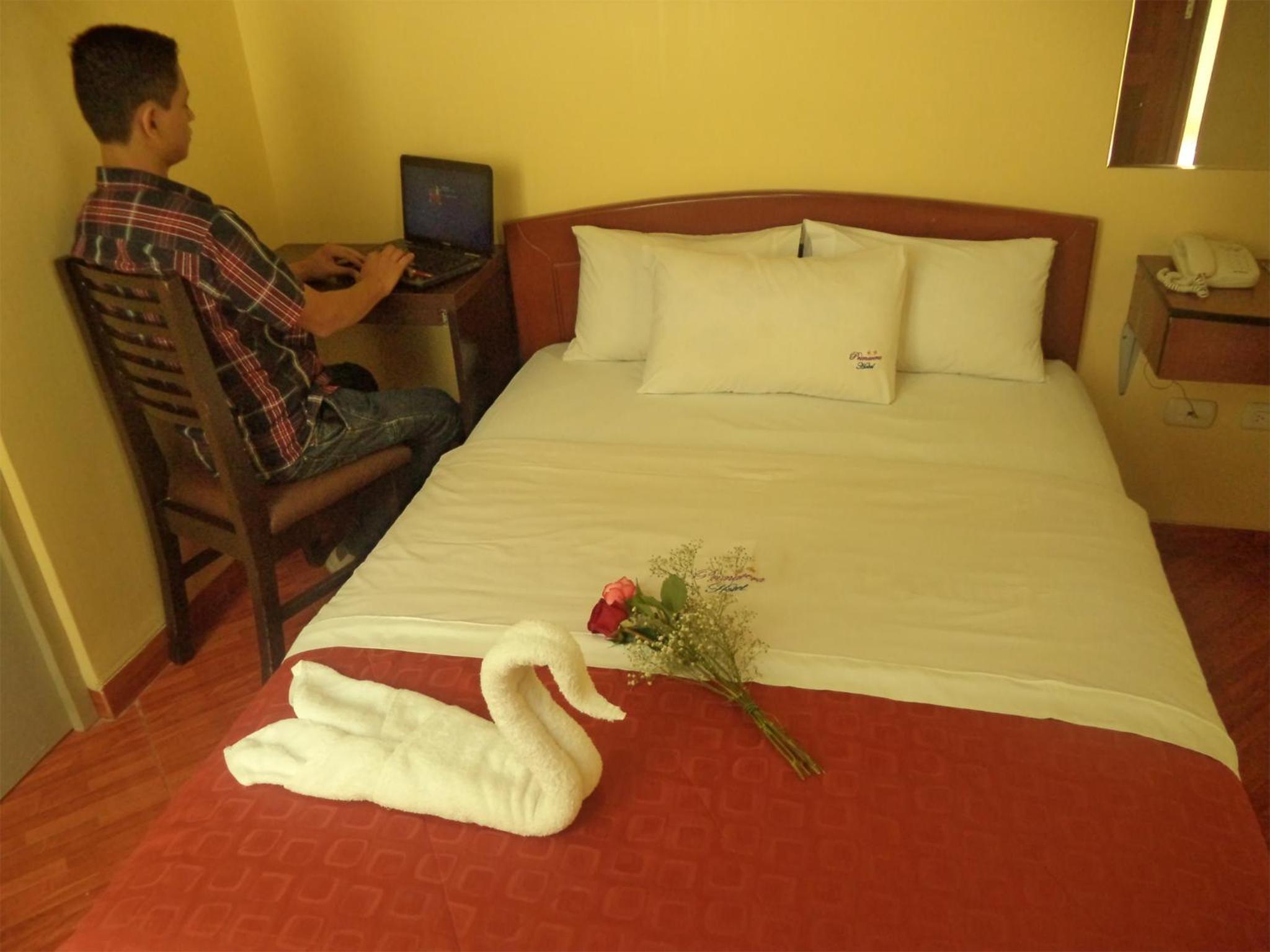 Single Room with Bathroom photo 3