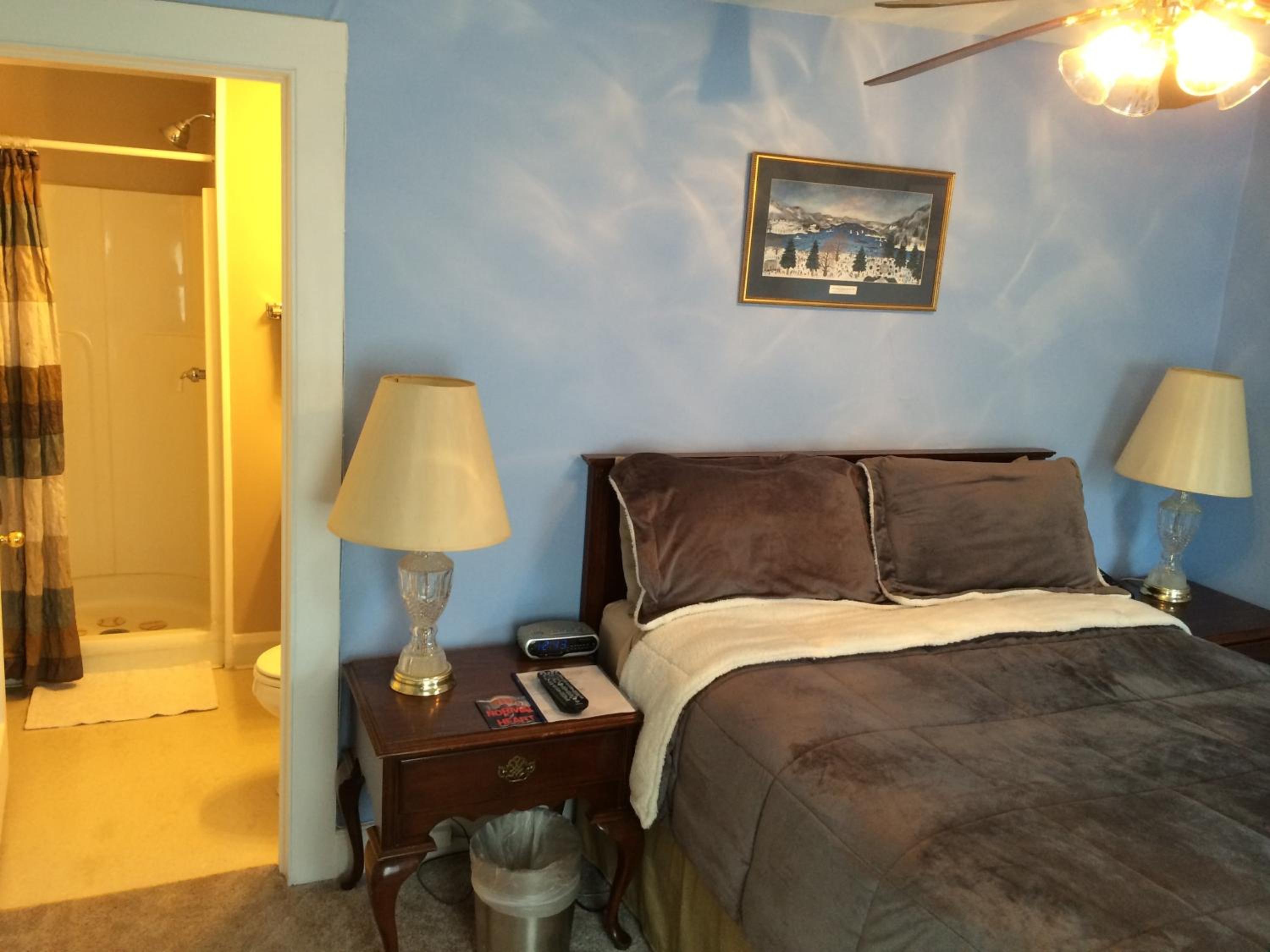 Standard Queen Room - Photo 4