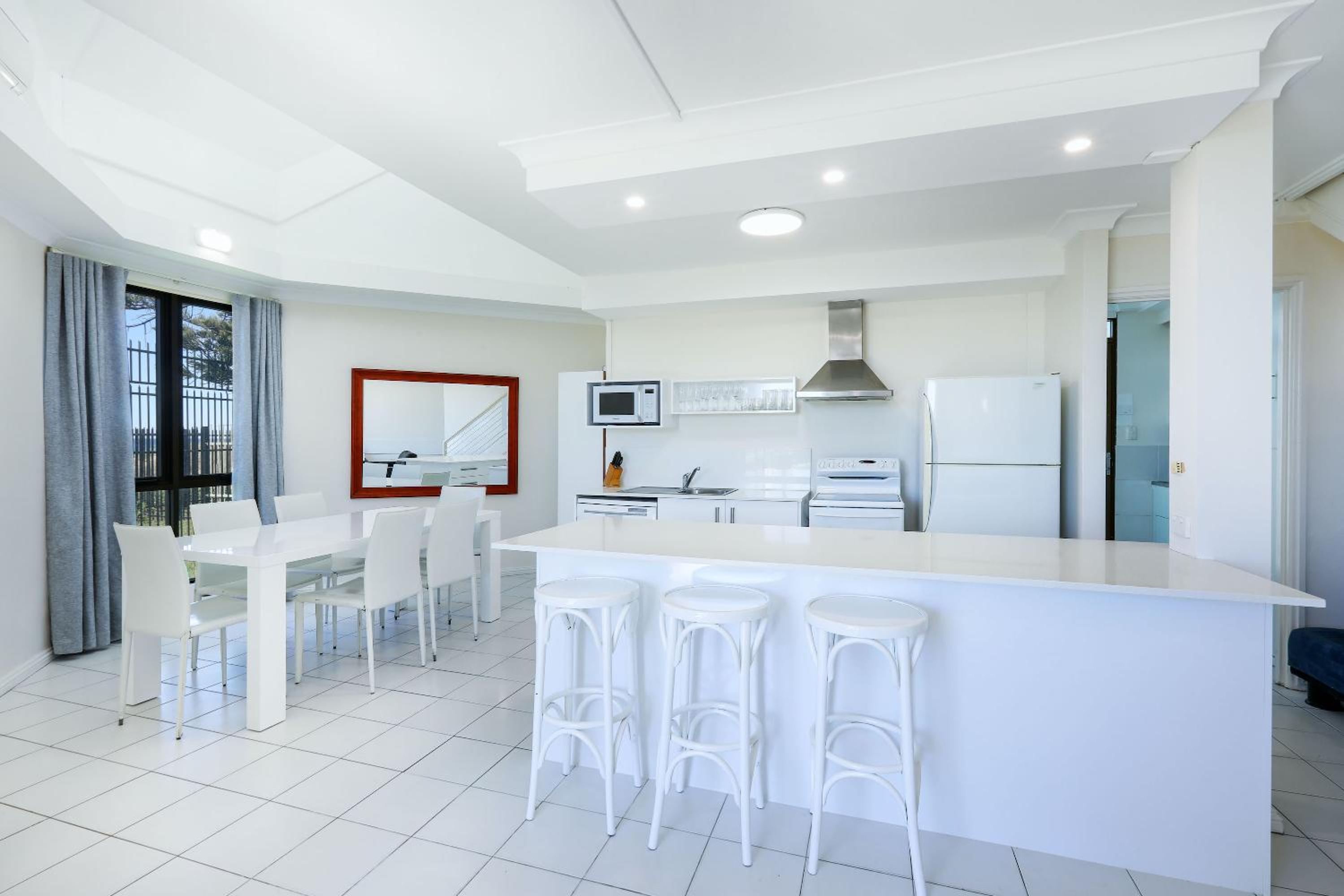 Beachfront Cabana - Stand-alone