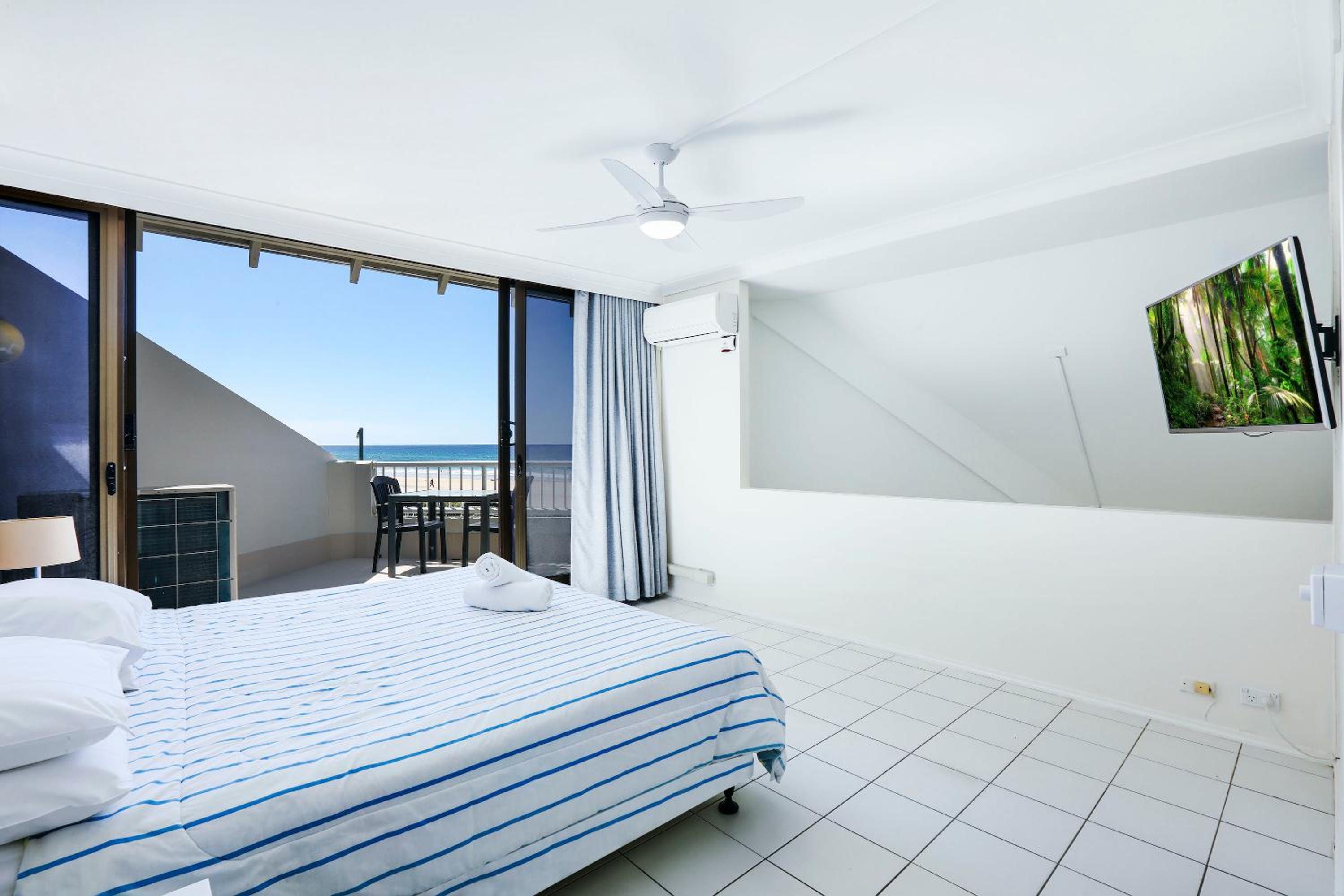 Beachfront Cabana - Stand-alone thumbnail 6
