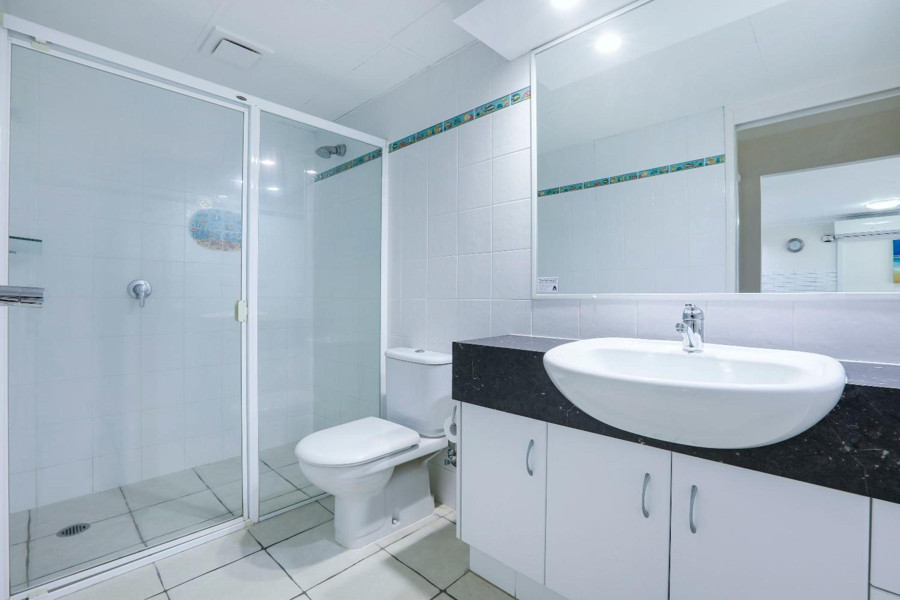 Superior One-Bedroom Apartment with Ocean View