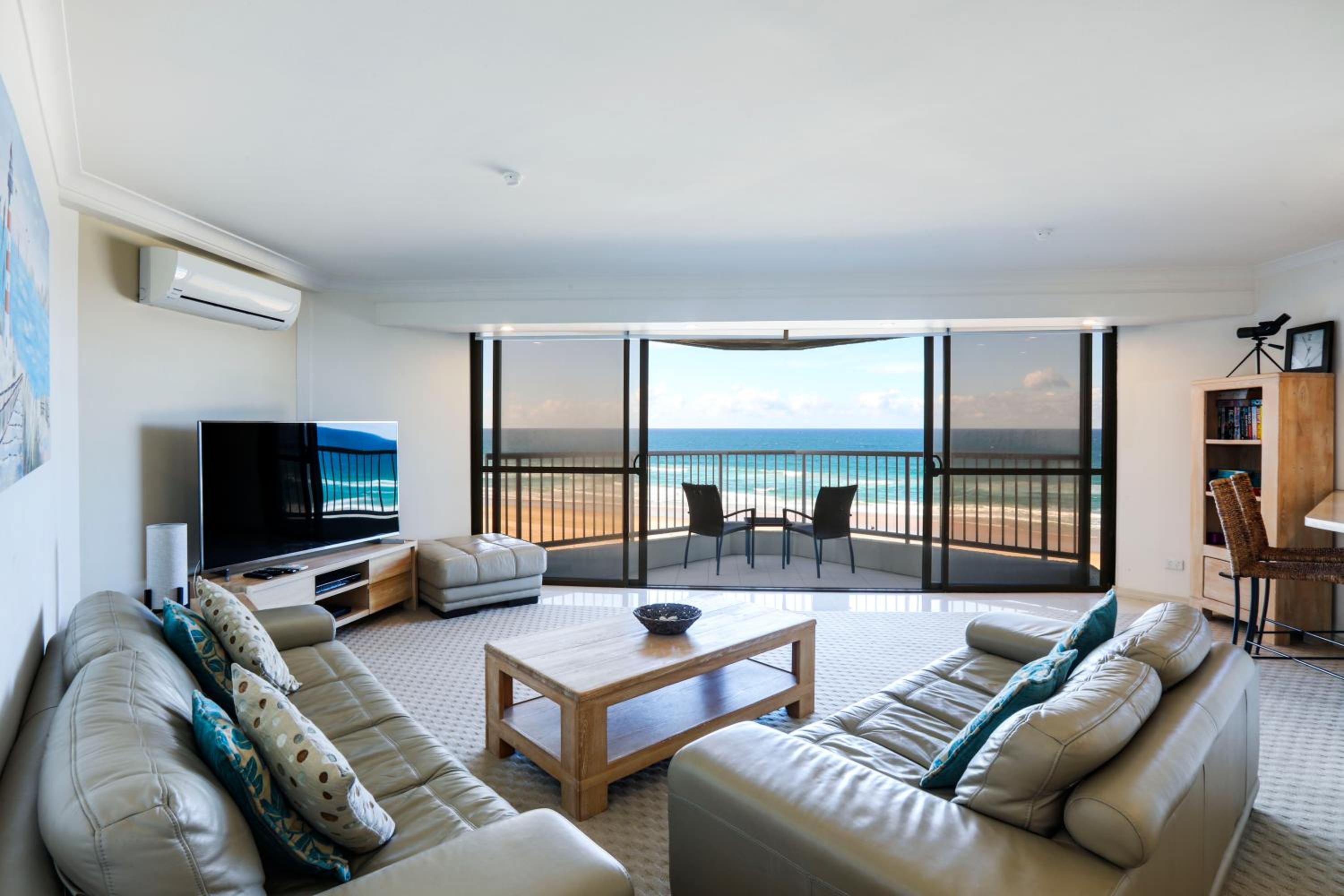 Superior Two-Bedroom Apartment with Ocean View