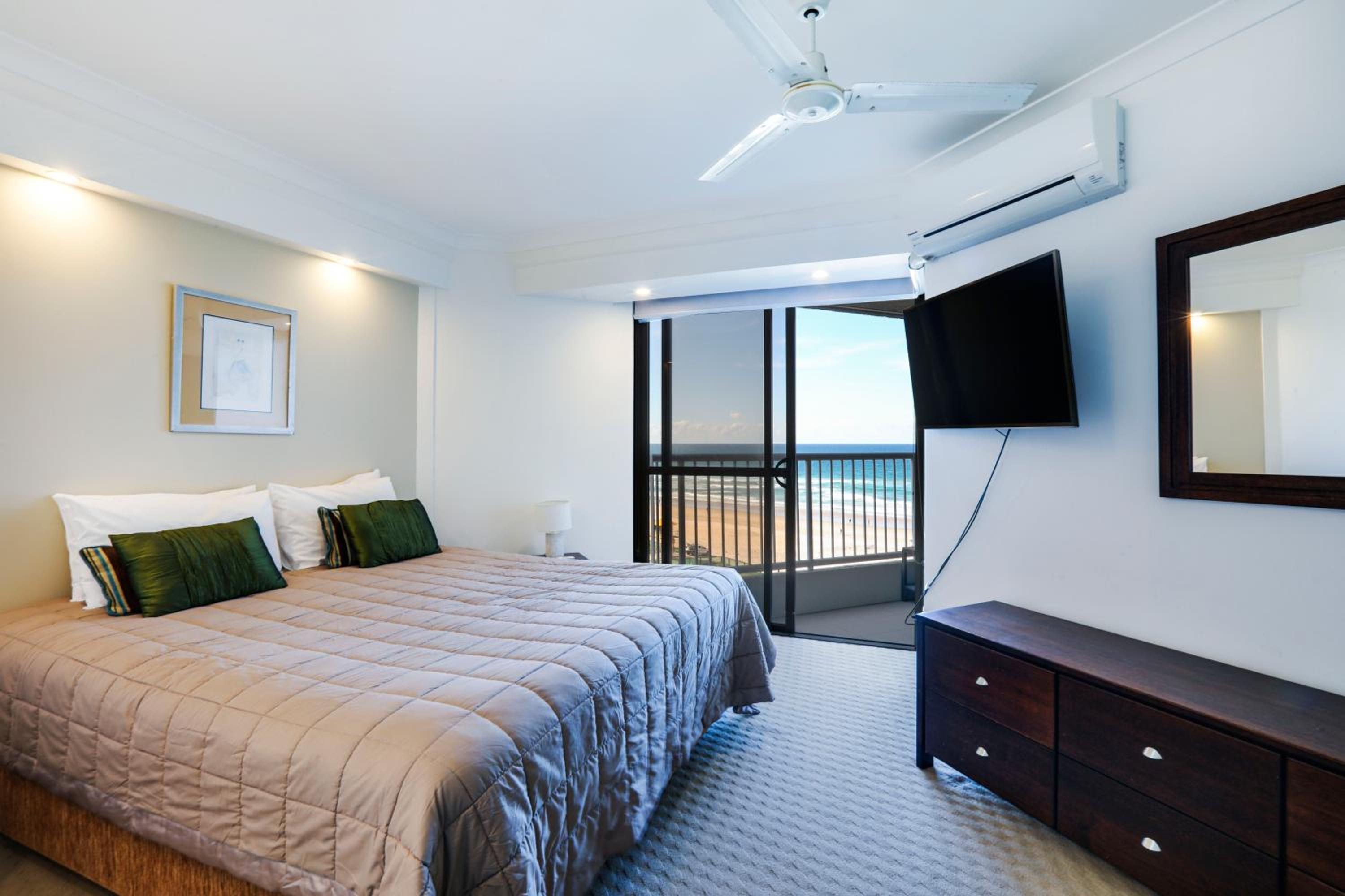 Superior Two-Bedroom Apartment with Ocean View