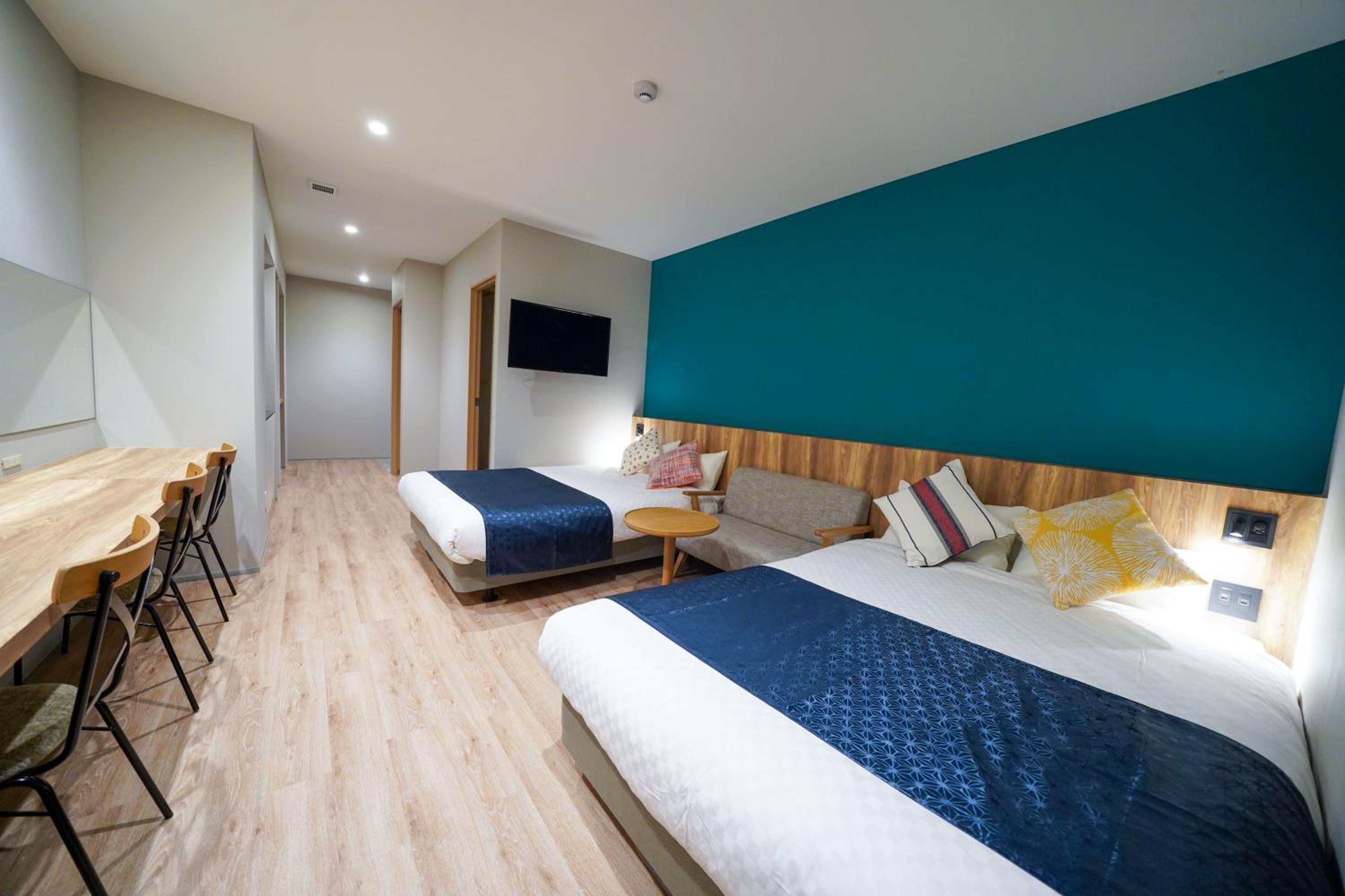 Deluxe Suite