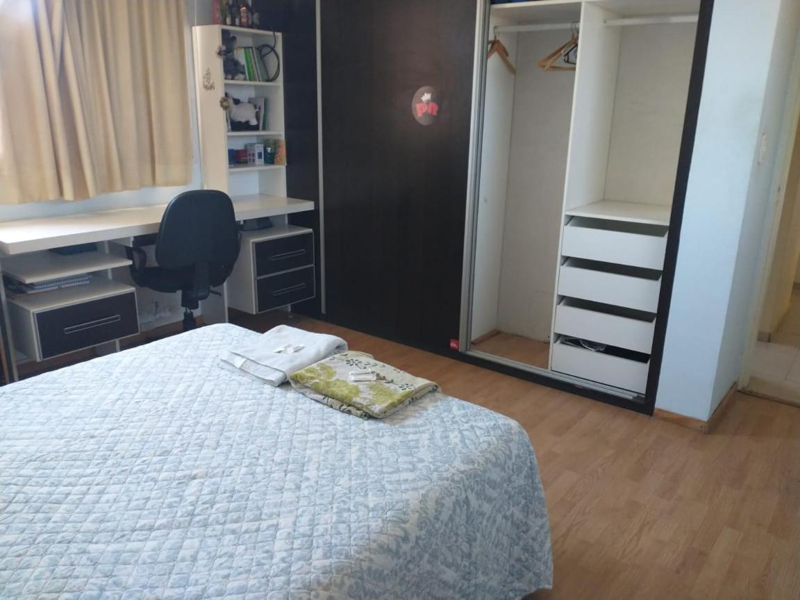Twin Room with Private Bathroom photo 2
