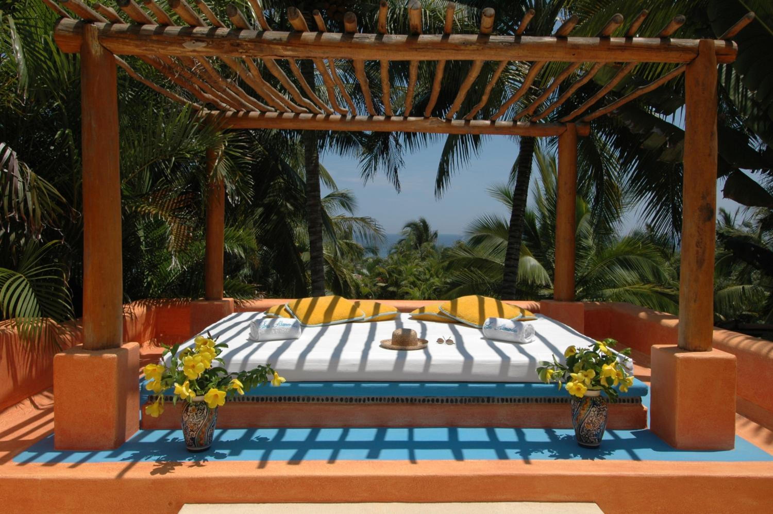 Suite with Garden View photo 2