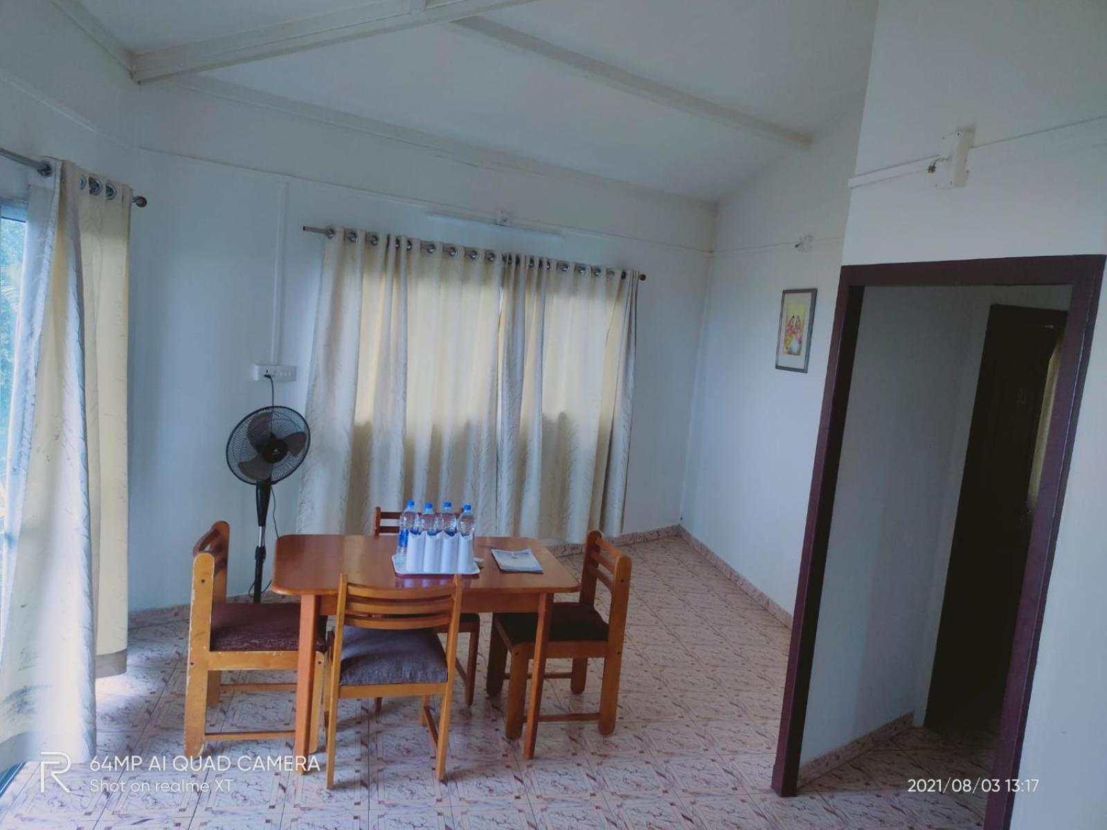 Standard 2-Bedroom Family Cottage - Photo 12