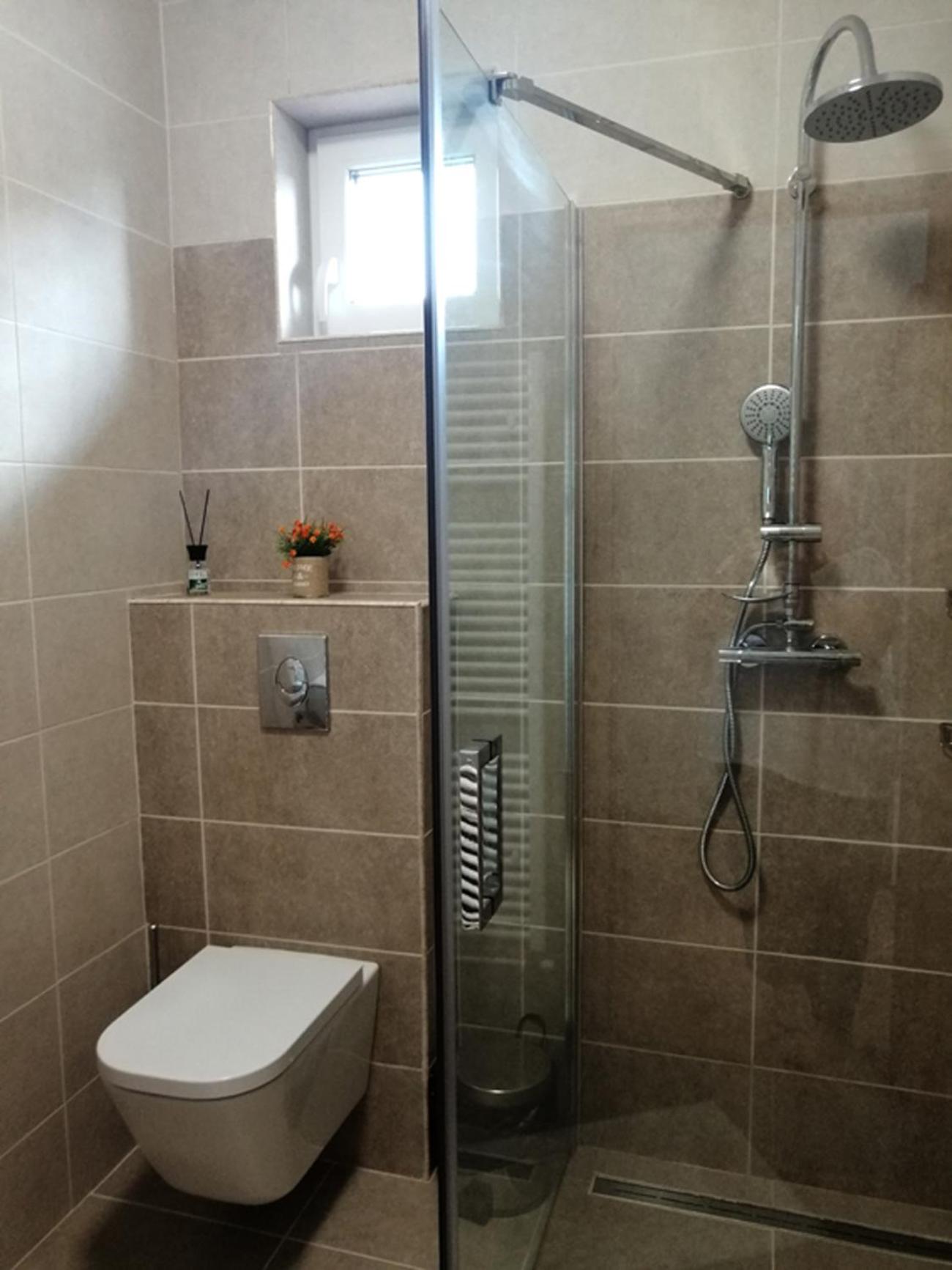 Double Room - Photo 10