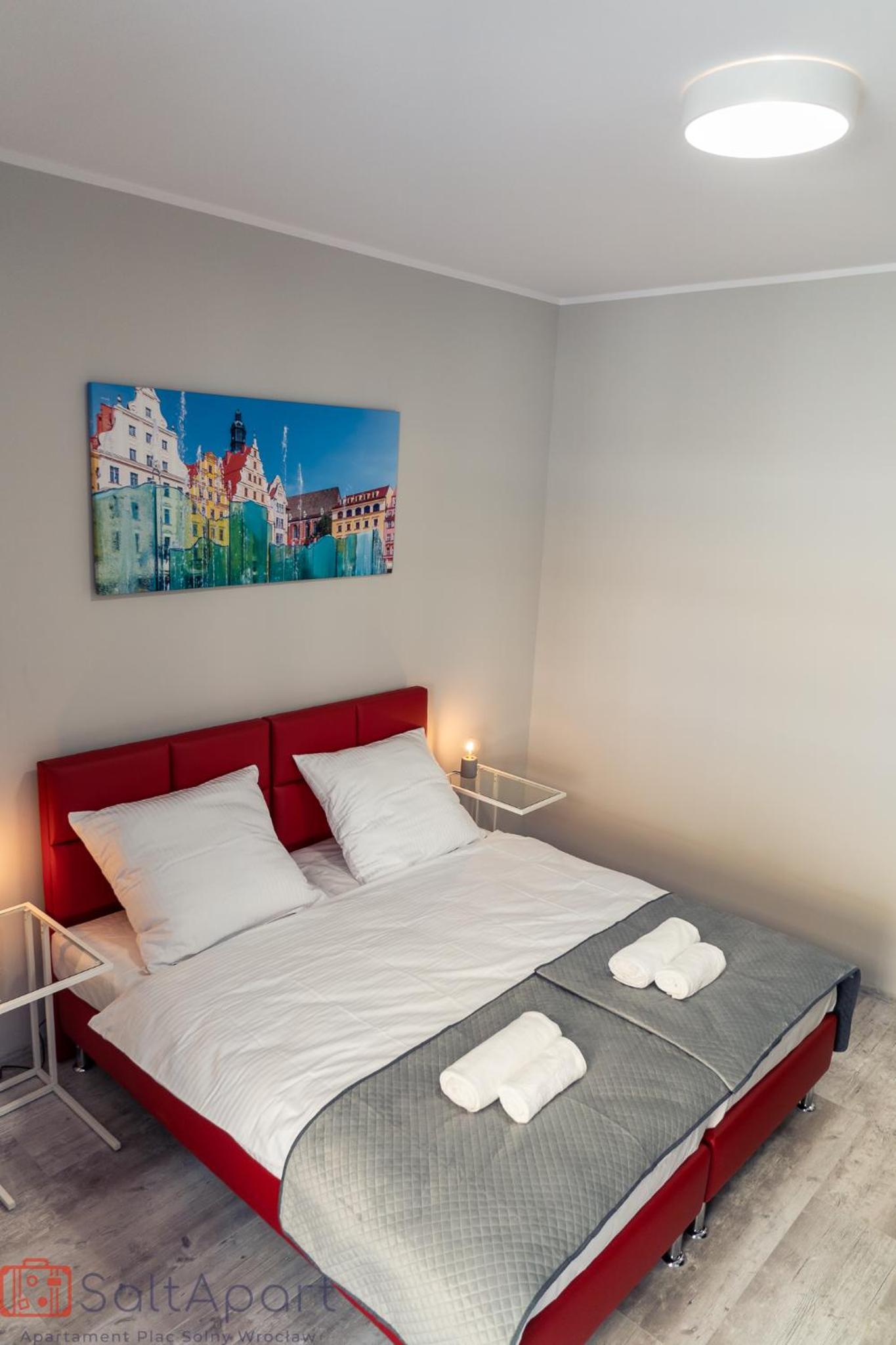 Double Room with Private Bathroom - Photo 32
