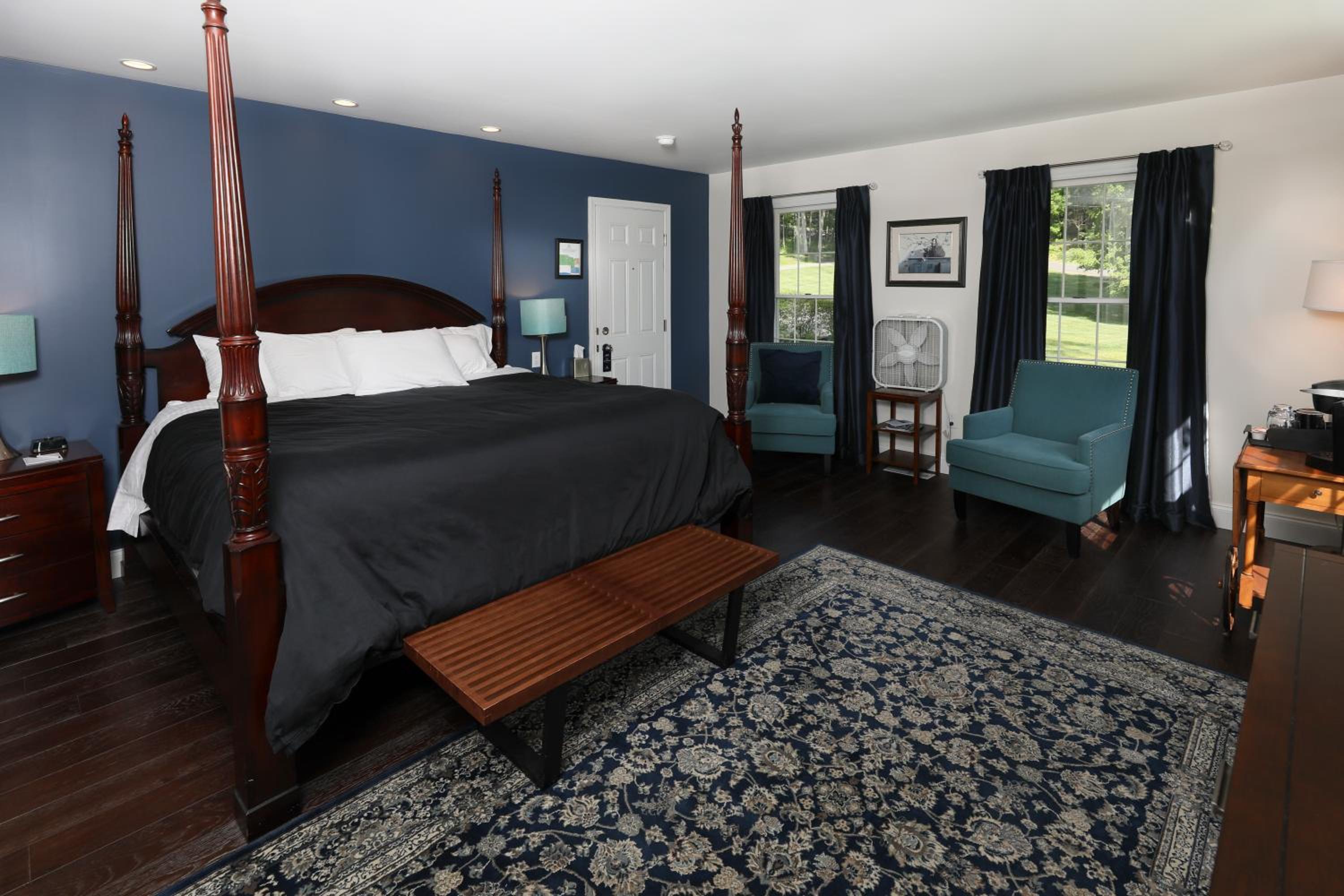 Hillside - Superior King Room photo 1