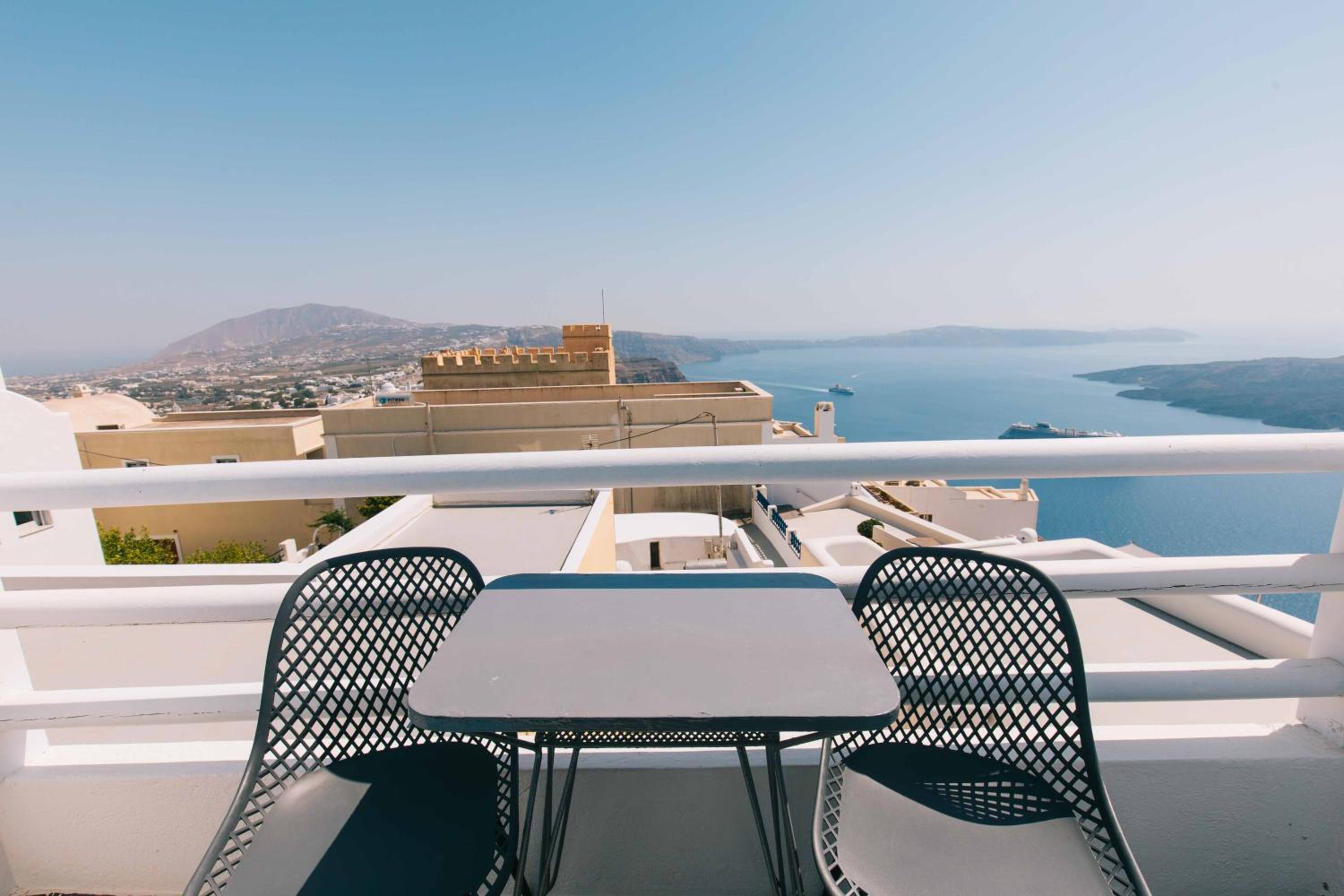 Double Room with Caldera View - Photo 6