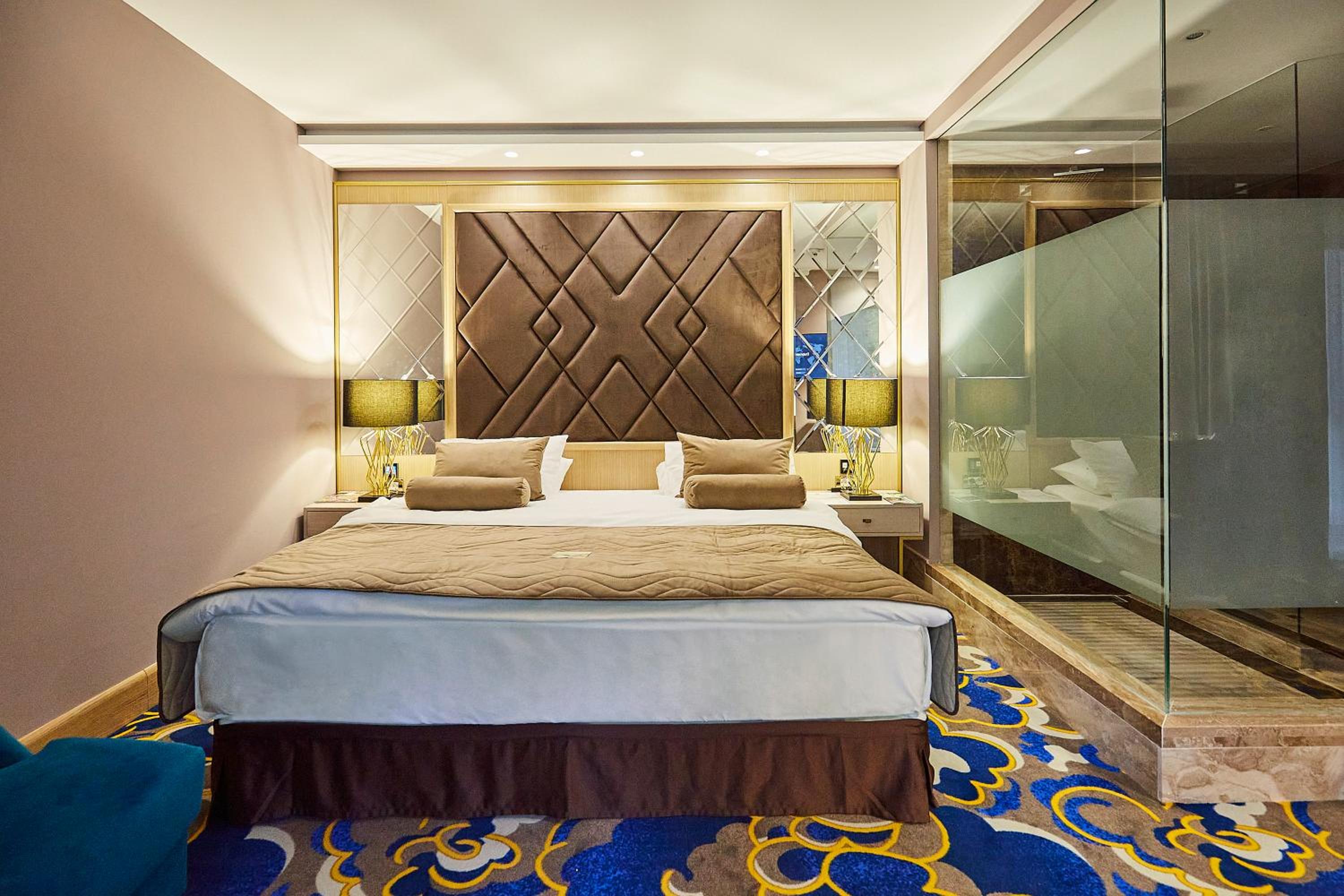 Deluxe Double Room photo 2