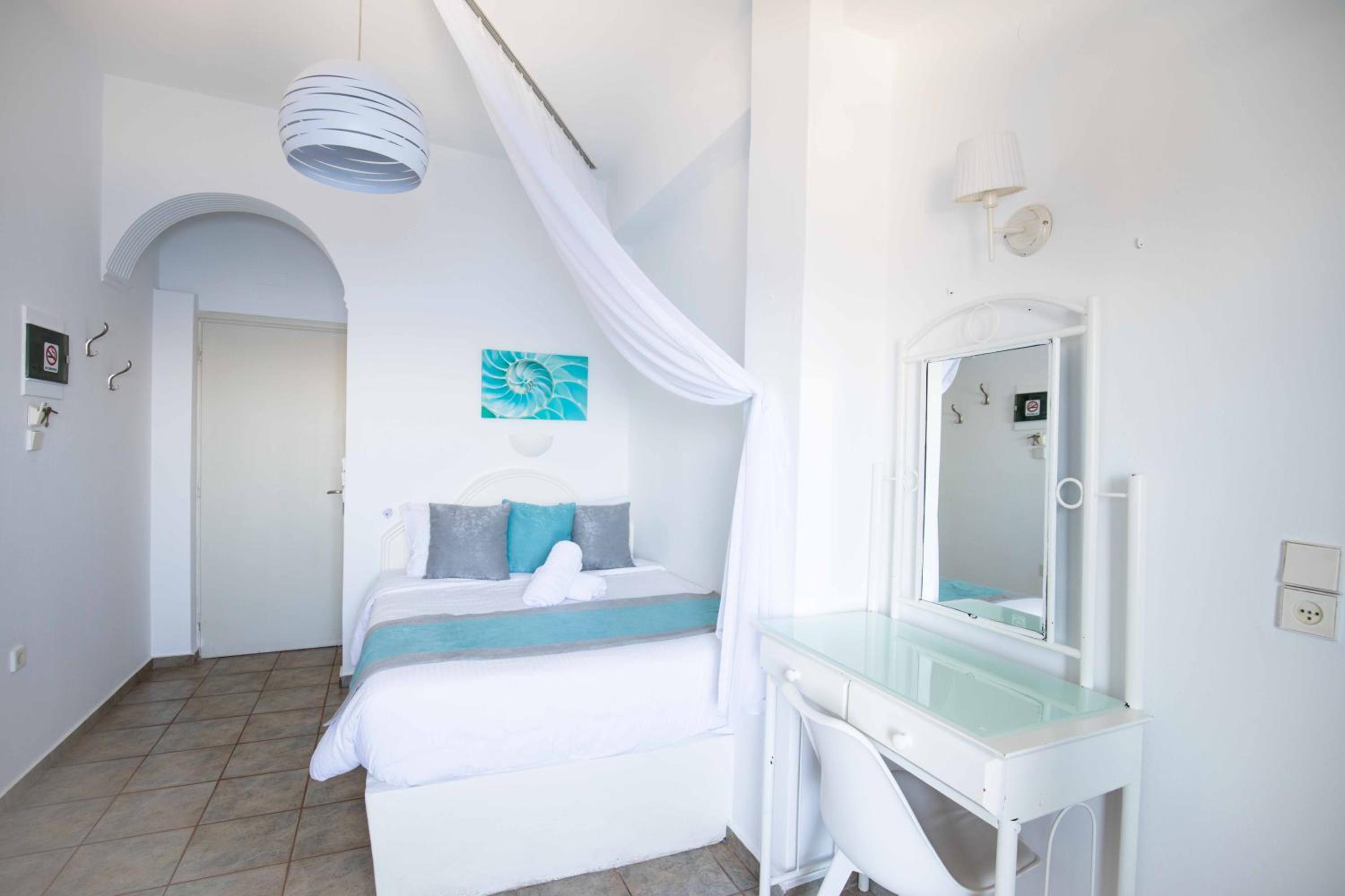 Double Room with Panoramic View - Photo 11