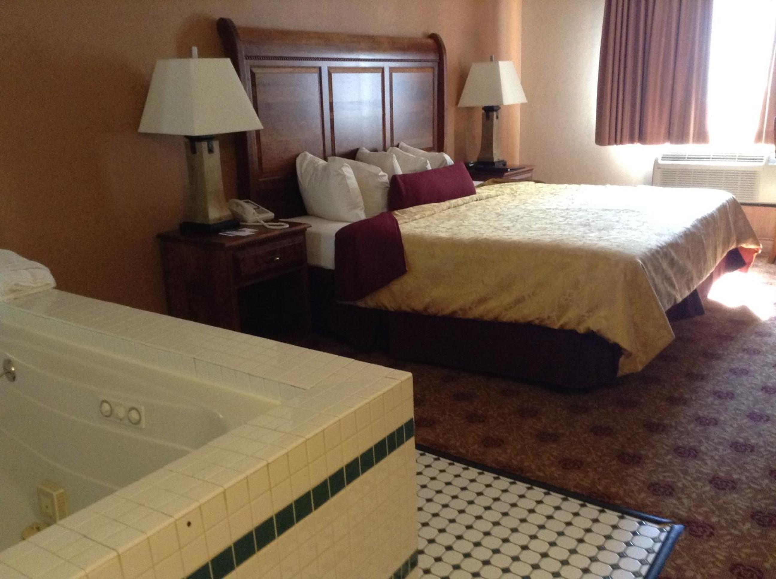 King Room with Spa Bath - Photo 1