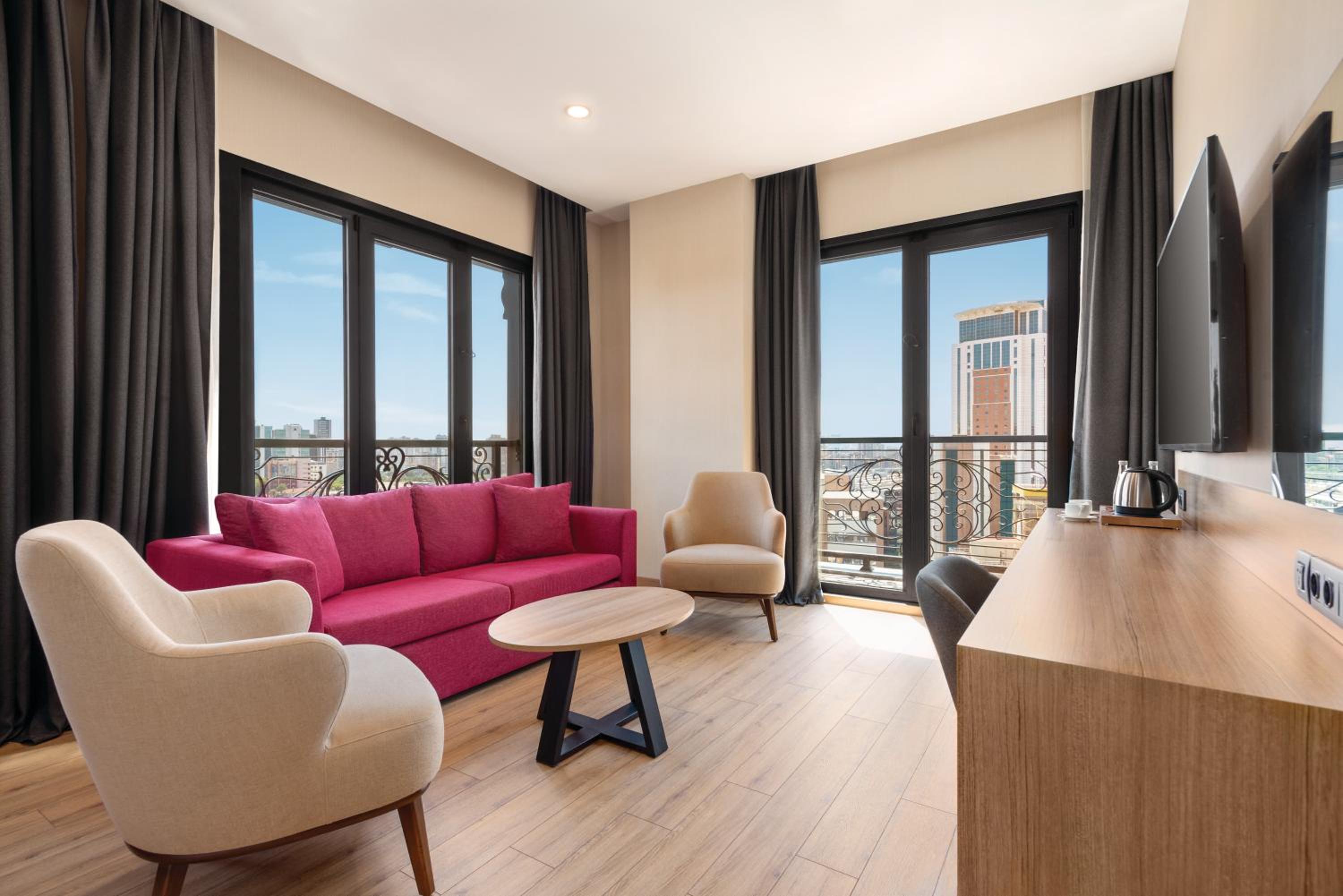 King Suite photo 3